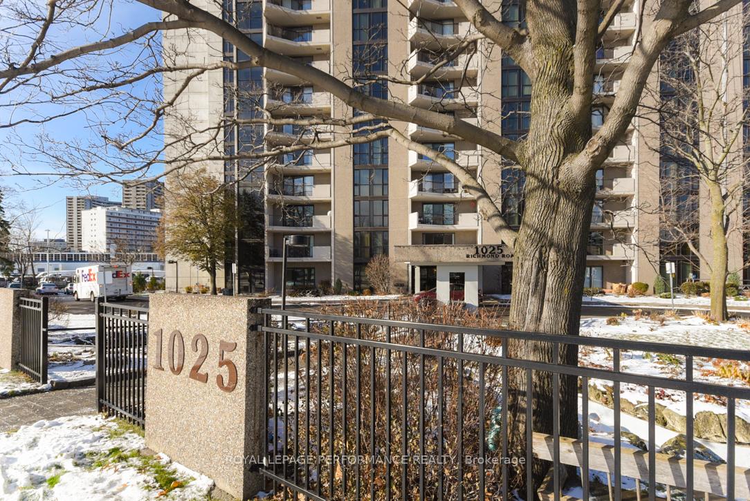 Photo 2 of Unit 2207, 1025 Richmond Road, Ottawa, Woodroffe — HOMEH