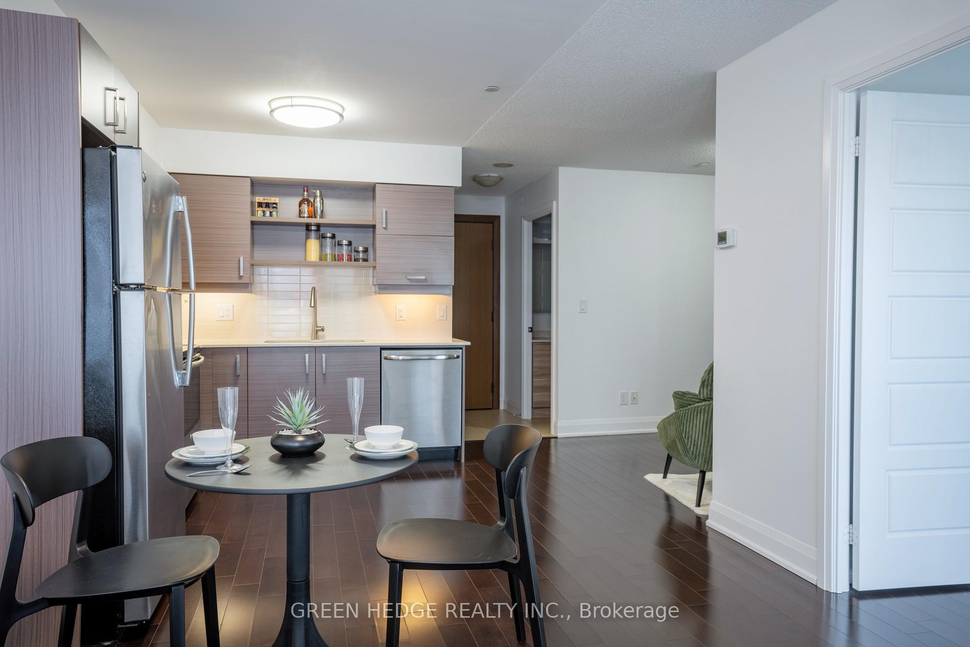 Photo 3 of Unit 706, 8200 Birchmount Road, Markham, Unionville — HOMEH