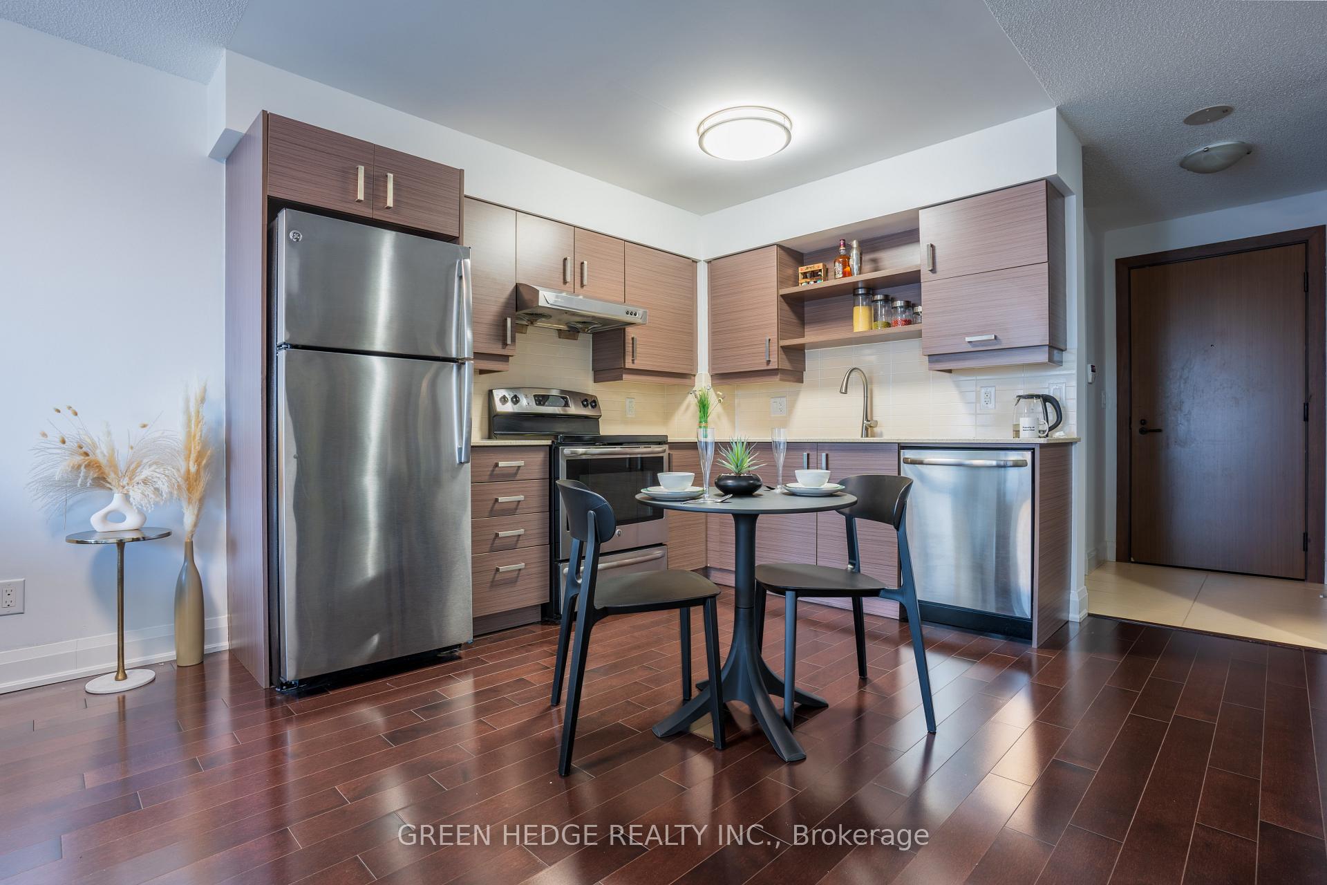 Photo 5 of Unit 706, 8200 Birchmount Road, Markham, Unionville — HOMEH