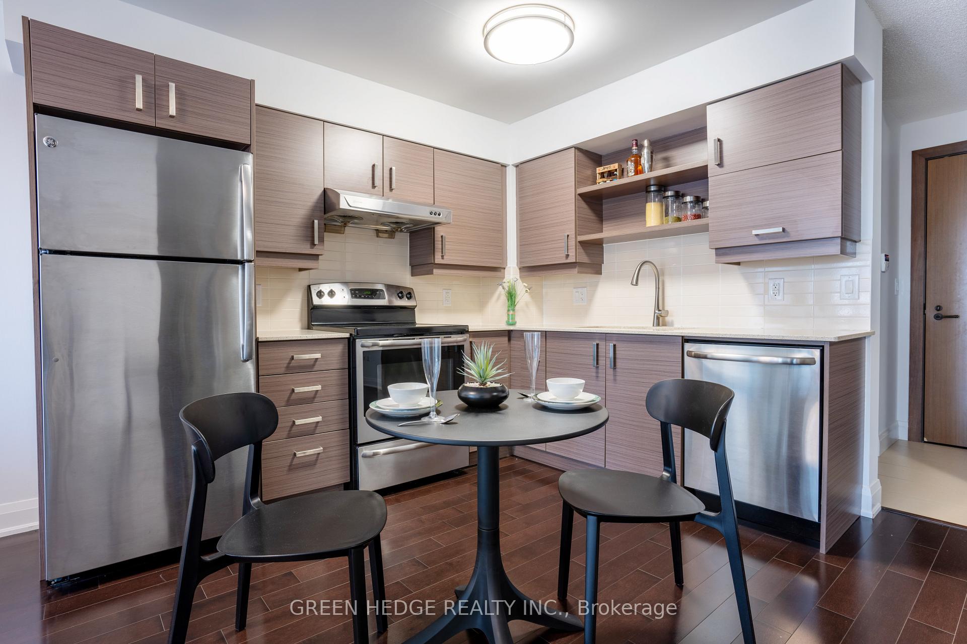 Photo 6 of Unit 706, 8200 Birchmount Road, Markham, Unionville — HOMEH