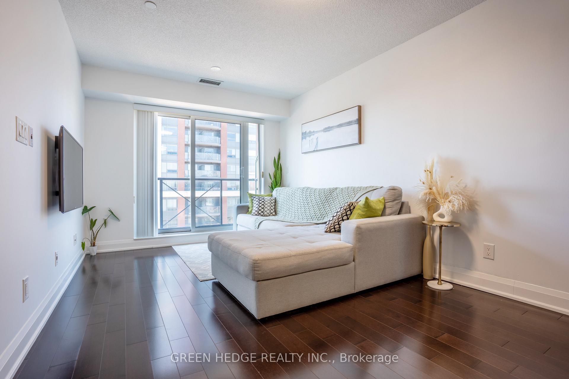 Photo 9 of Unit 706, 8200 Birchmount Road, Markham, Unionville — HOMEH