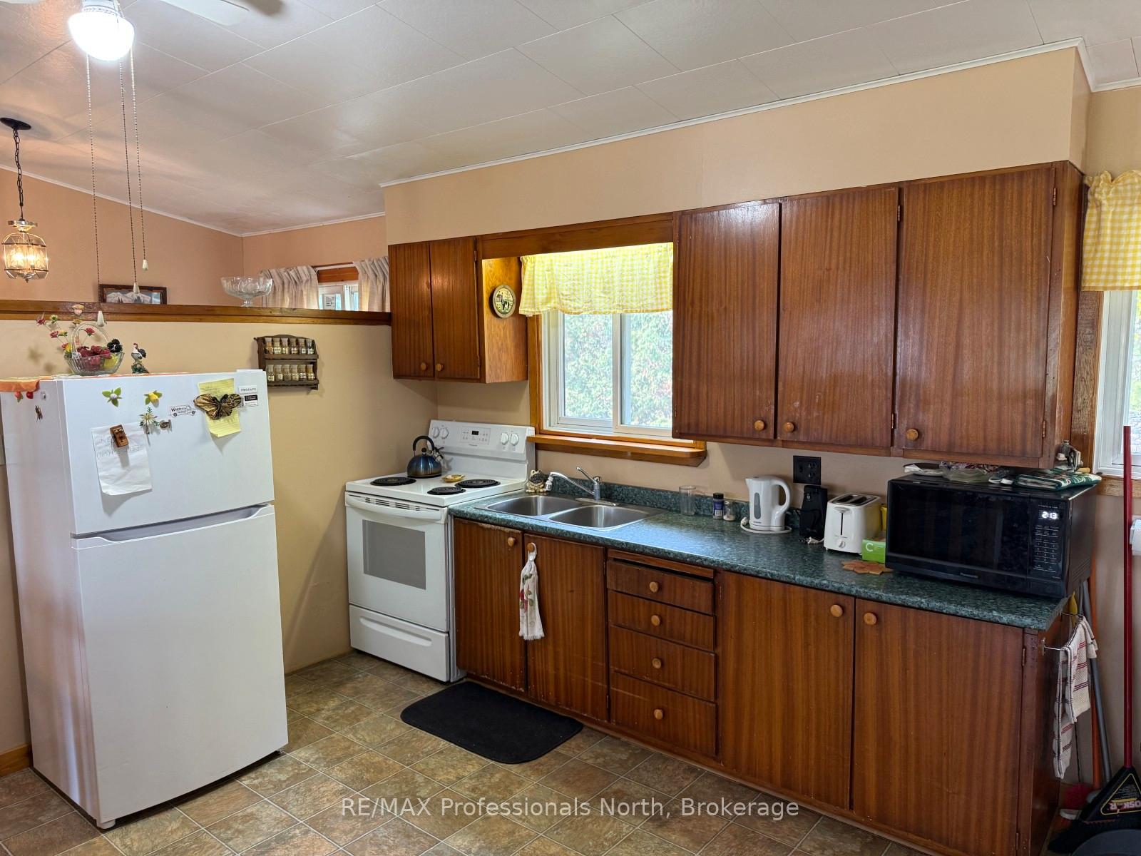 Photo 11 of 21 George Street, Minden Hills, Lutterworth — HOMEH