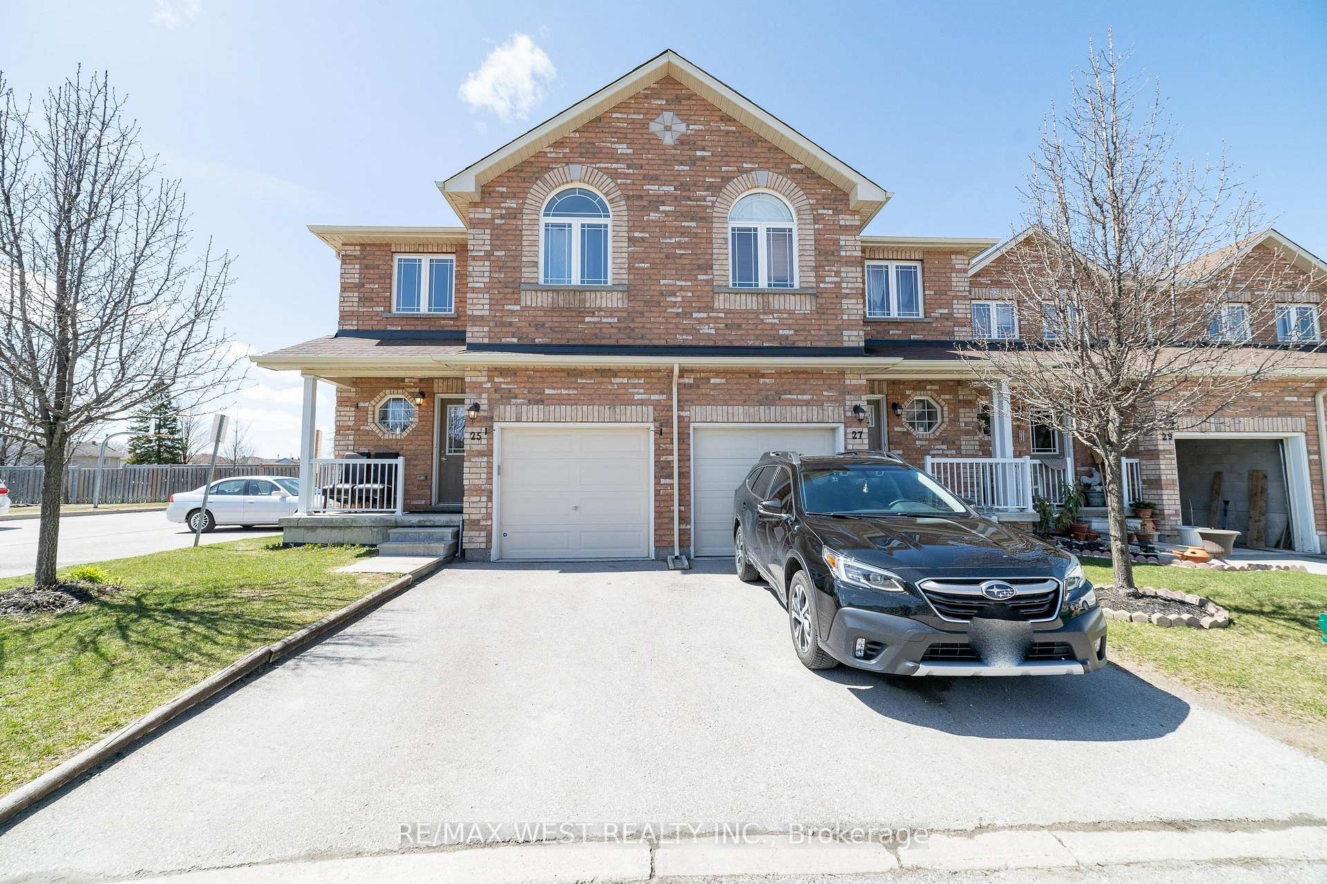 Front of Unit ., 25 Southwoods Crescent
