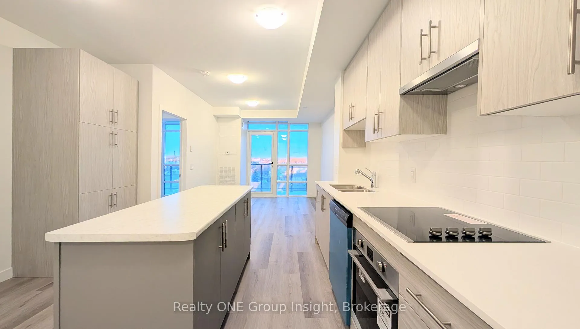 Photo 2 of Unit 526, 461 Green Road, Hamilton, Lakeshore — HOMEH