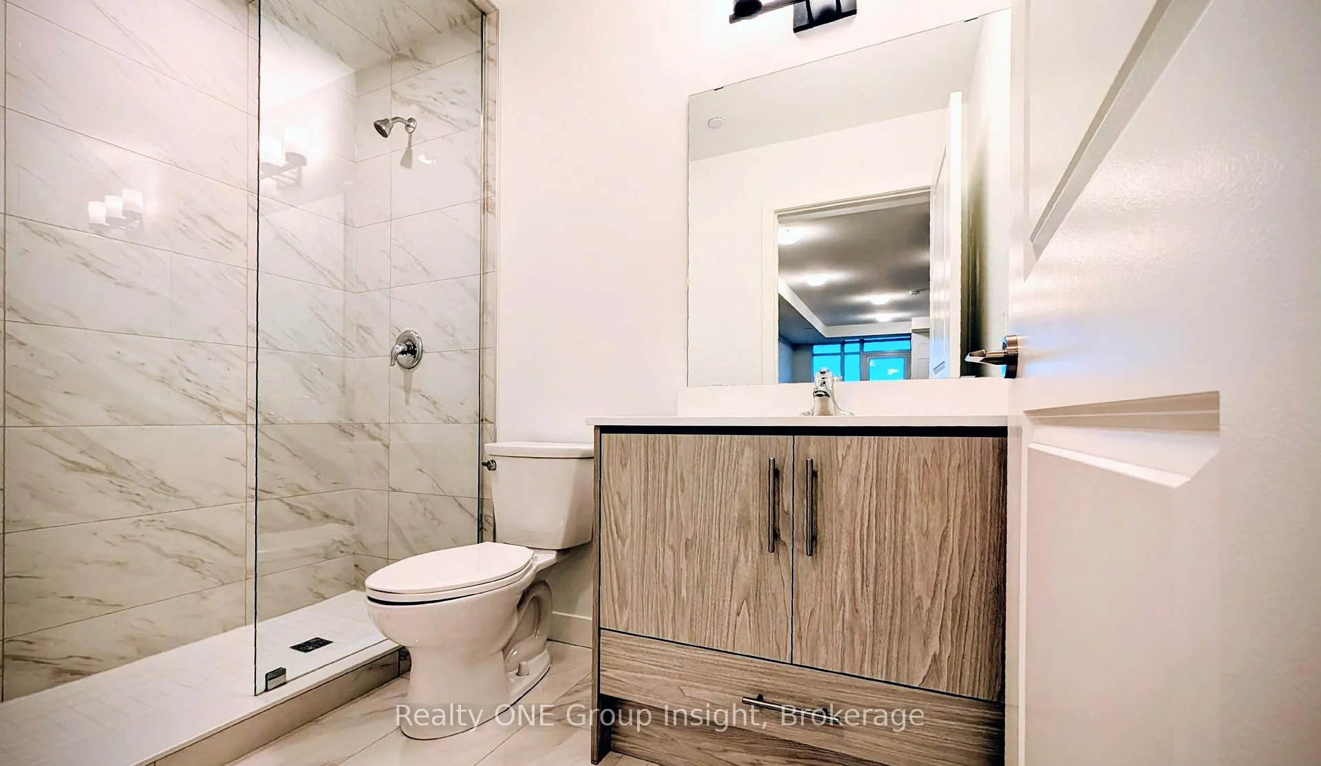 Photo 7 of Unit 526, 461 Green Road, Hamilton, Lakeshore — HOMEH