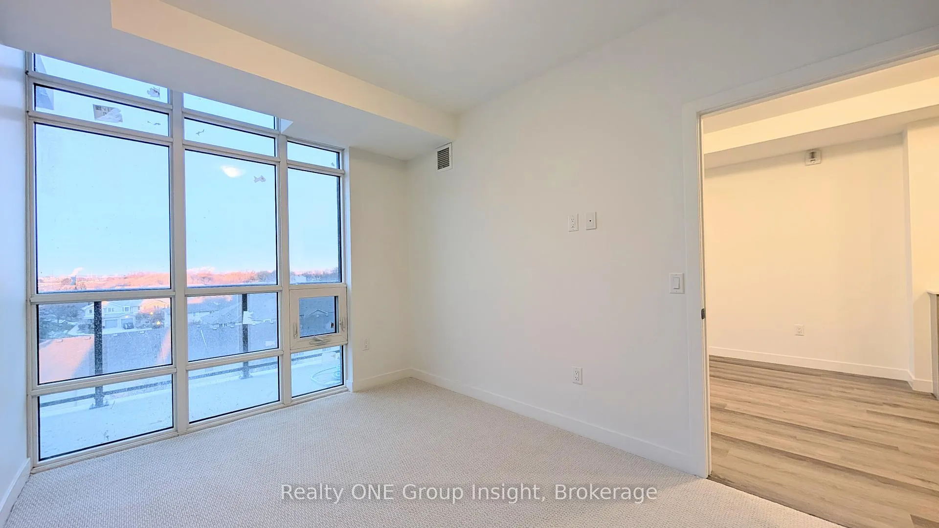 Photo 9 of Unit 526, 461 Green Road, Hamilton, Lakeshore — HOMEH