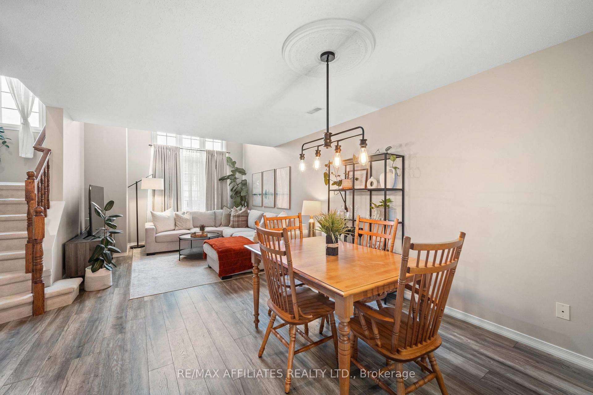 Photo 8 of Unit 10, 336 Wiffen, Ottawa, Westcliffe Estates — HOMEH