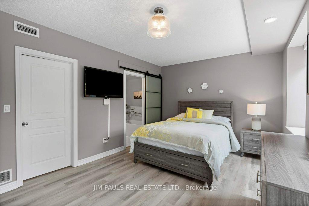 Photo 10 of Unit 306, 77 Governors Road, Hamilton, Dundas — HOMEH