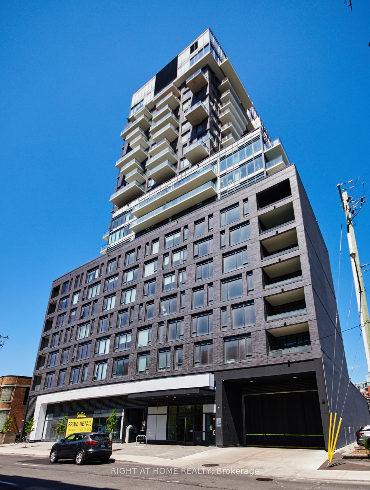 Front of Unit 1301, 203 Catherine Street