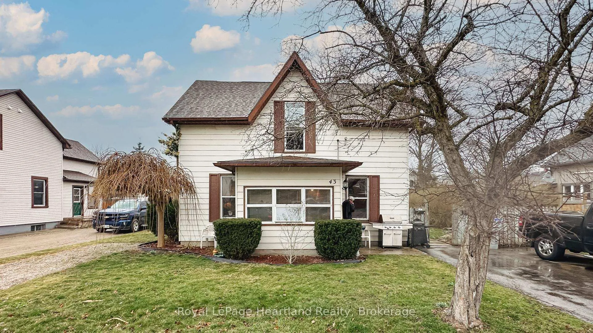 Photo 1 of 43 Trafalgar Street, Goderich, Goderich (Town) — HOMEH