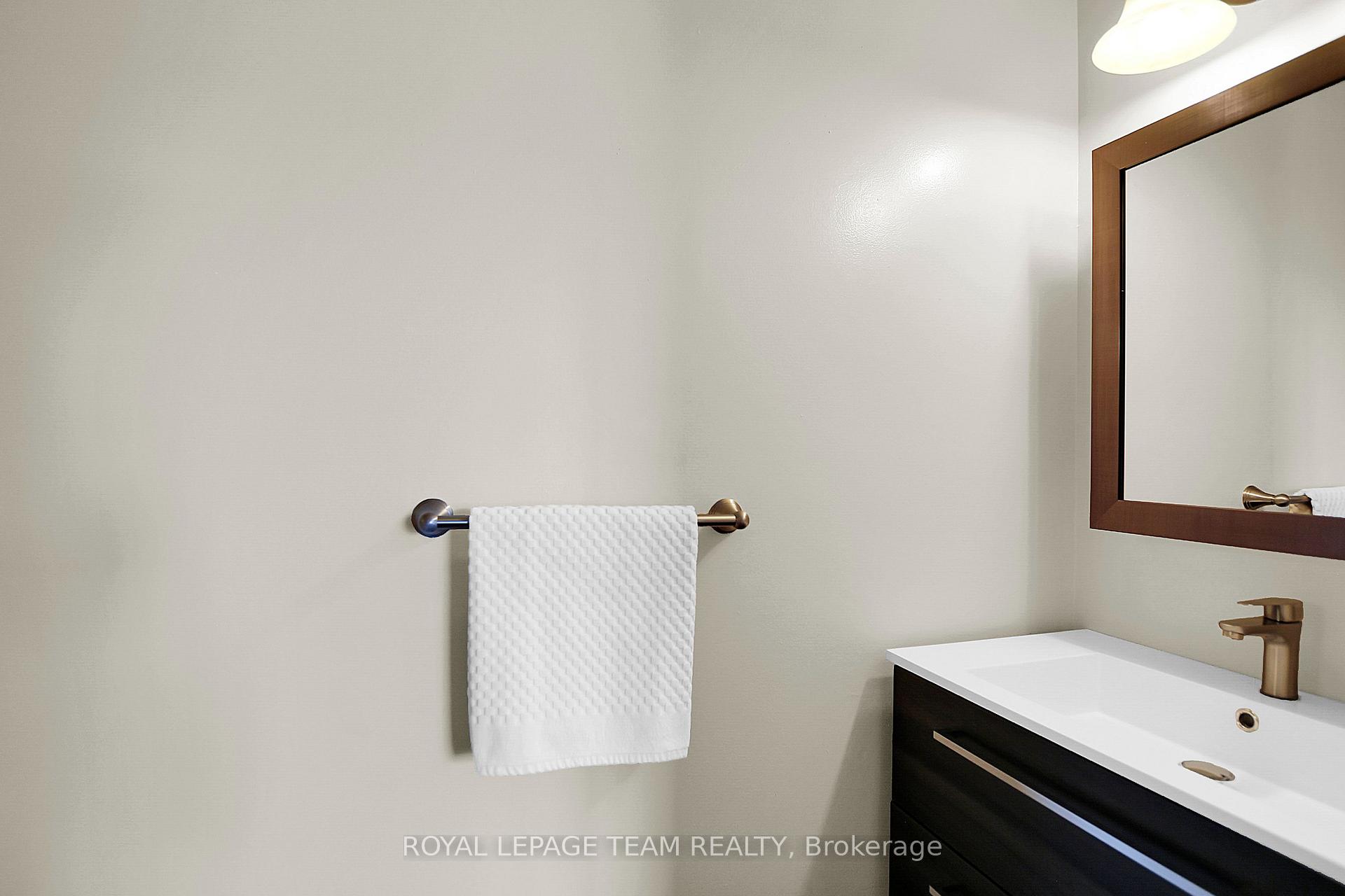 Photo 36 of 80 Stokes Crescent, Ottawa, Kanata - Glencairn/Hazeldean — HOMEH