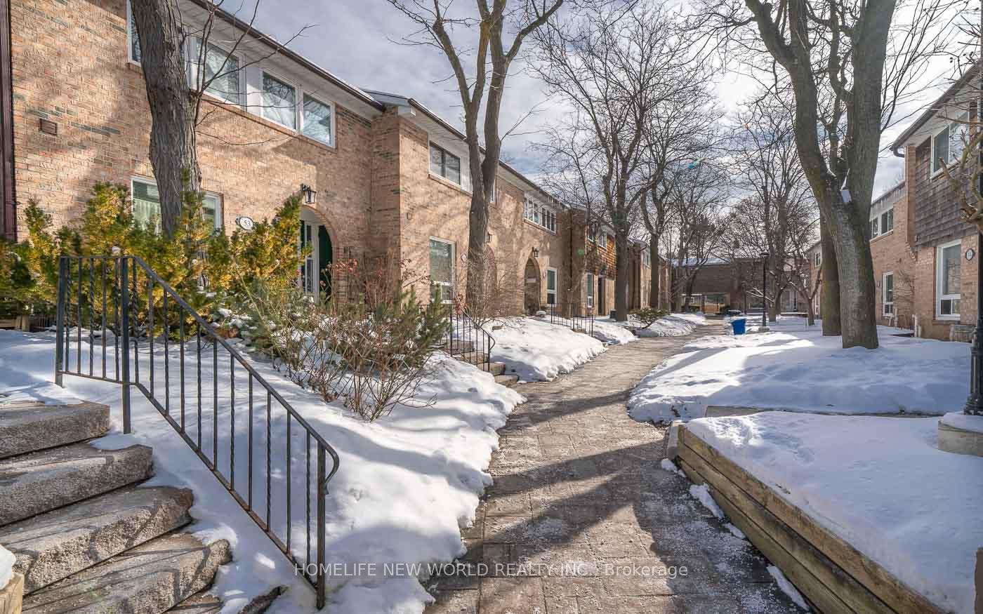 Photo 1 of Unit 49, 1 Wootten Way S, Markham, Sherwood-Amberglen — HOMEH