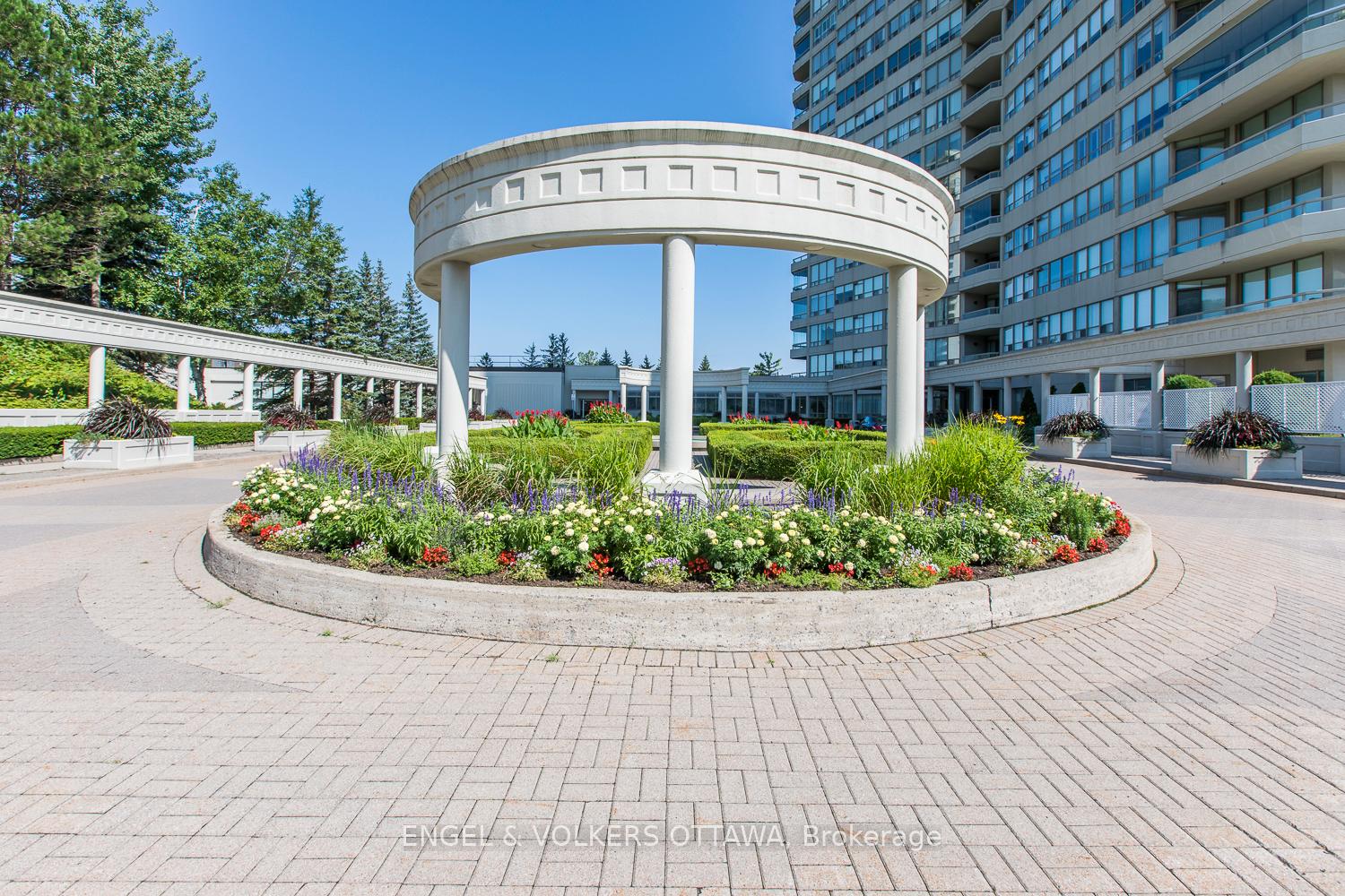 Photo 3 of Unit 1506, 1480 Riverside Drive, Ottawa, Riverview Park — HOMEH