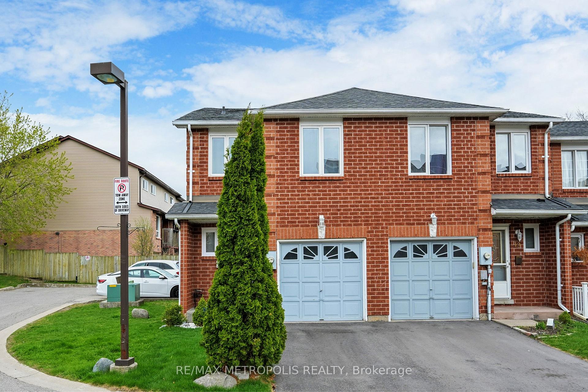 Front of Unit 20, 811 Wilson Road N