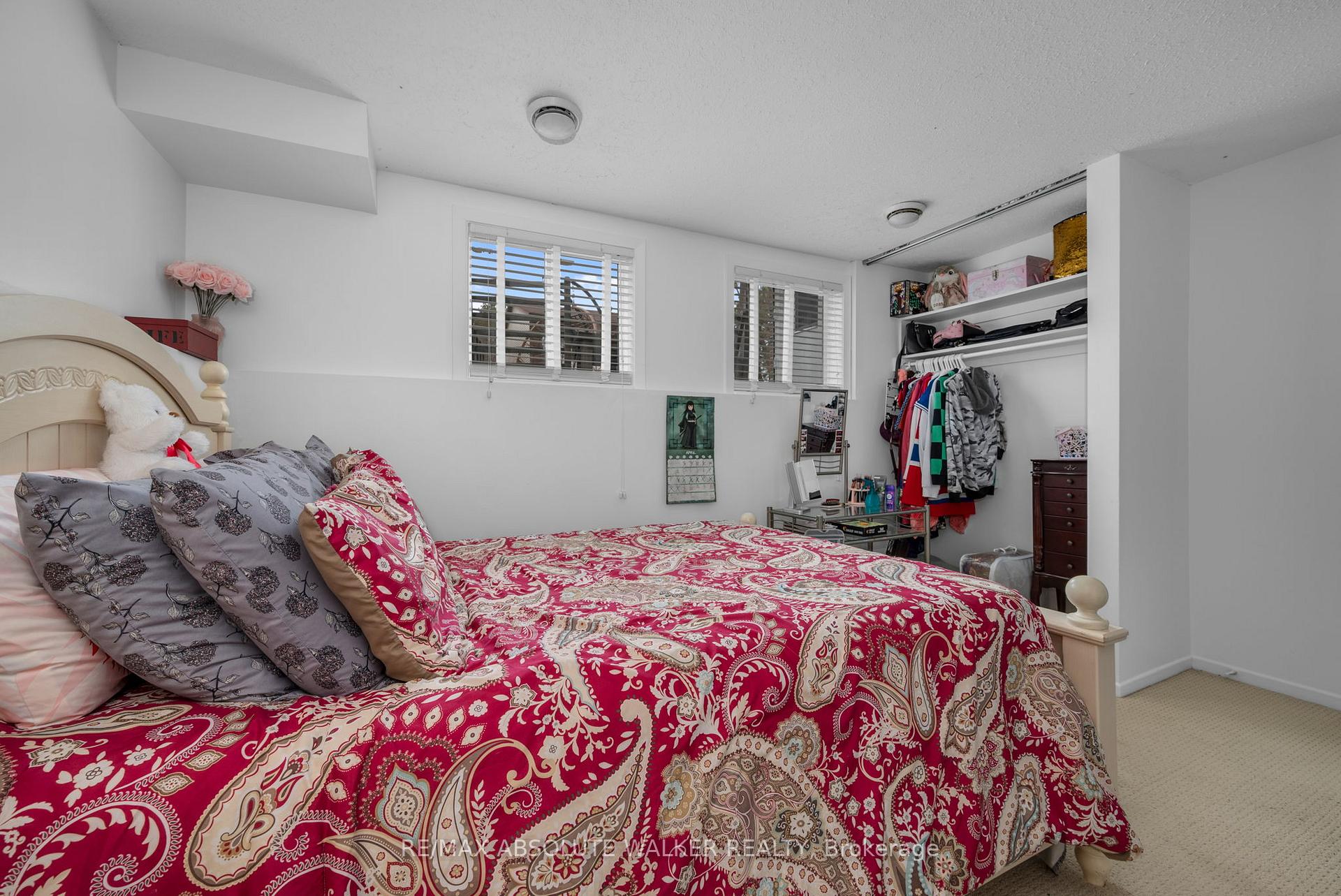 Photo 21 of 18D Sonnet Crescent, Ottawa, Westcliffe Estates — HOMEH
