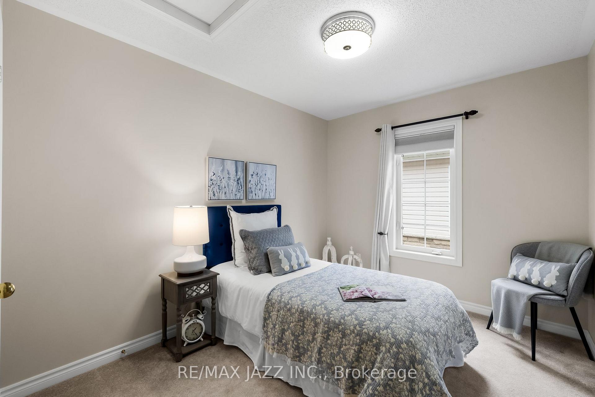 Photo 9 of Unit 6, 350 Lakebreeze Drive, Clarington, Newcastle — HOMEH