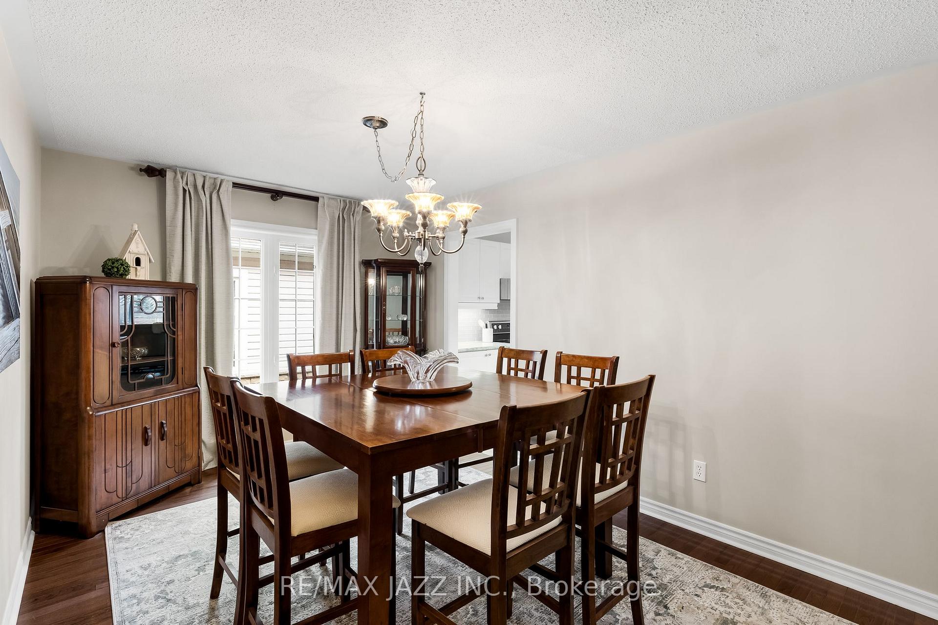 Photo 12 of Unit 6, 350 Lakebreeze Drive, Clarington, Newcastle — HOMEH