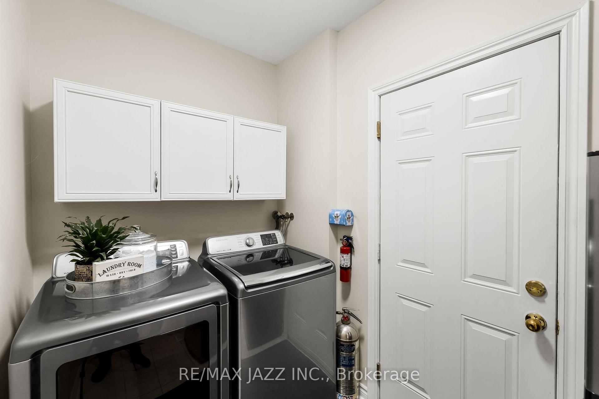 Photo 22 of Unit 6, 350 Lakebreeze Drive, Clarington, Newcastle — HOMEH