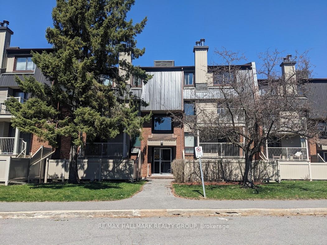 Photo 1 of Unit 2, 20 Sweetbriar Circle, Ottawa, Barrhaven - Pheasant Run — HOMEH