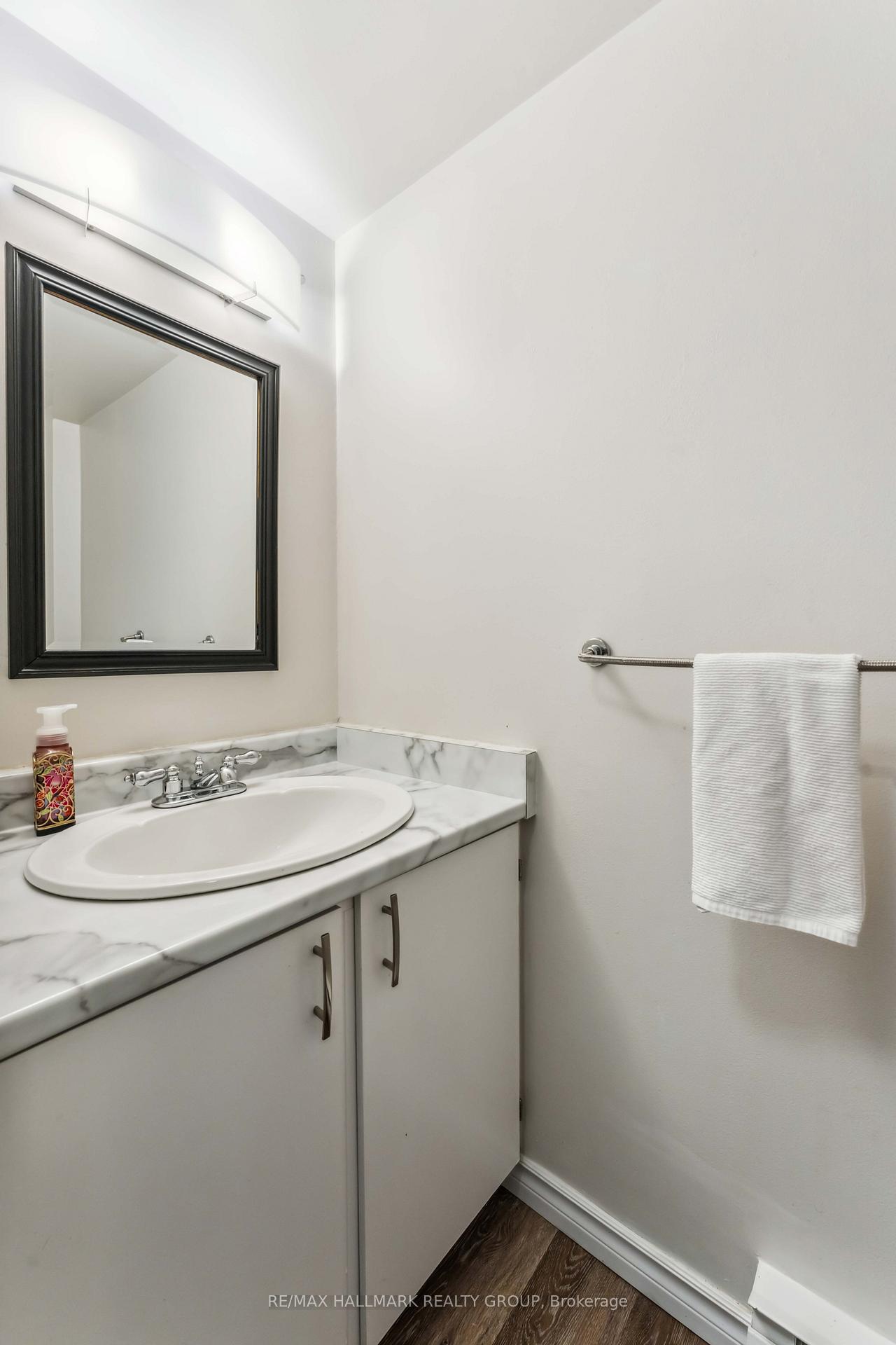 Photo 11 of Unit 2, 20 Sweetbriar Circle, Ottawa, Barrhaven - Pheasant Run — HOMEH