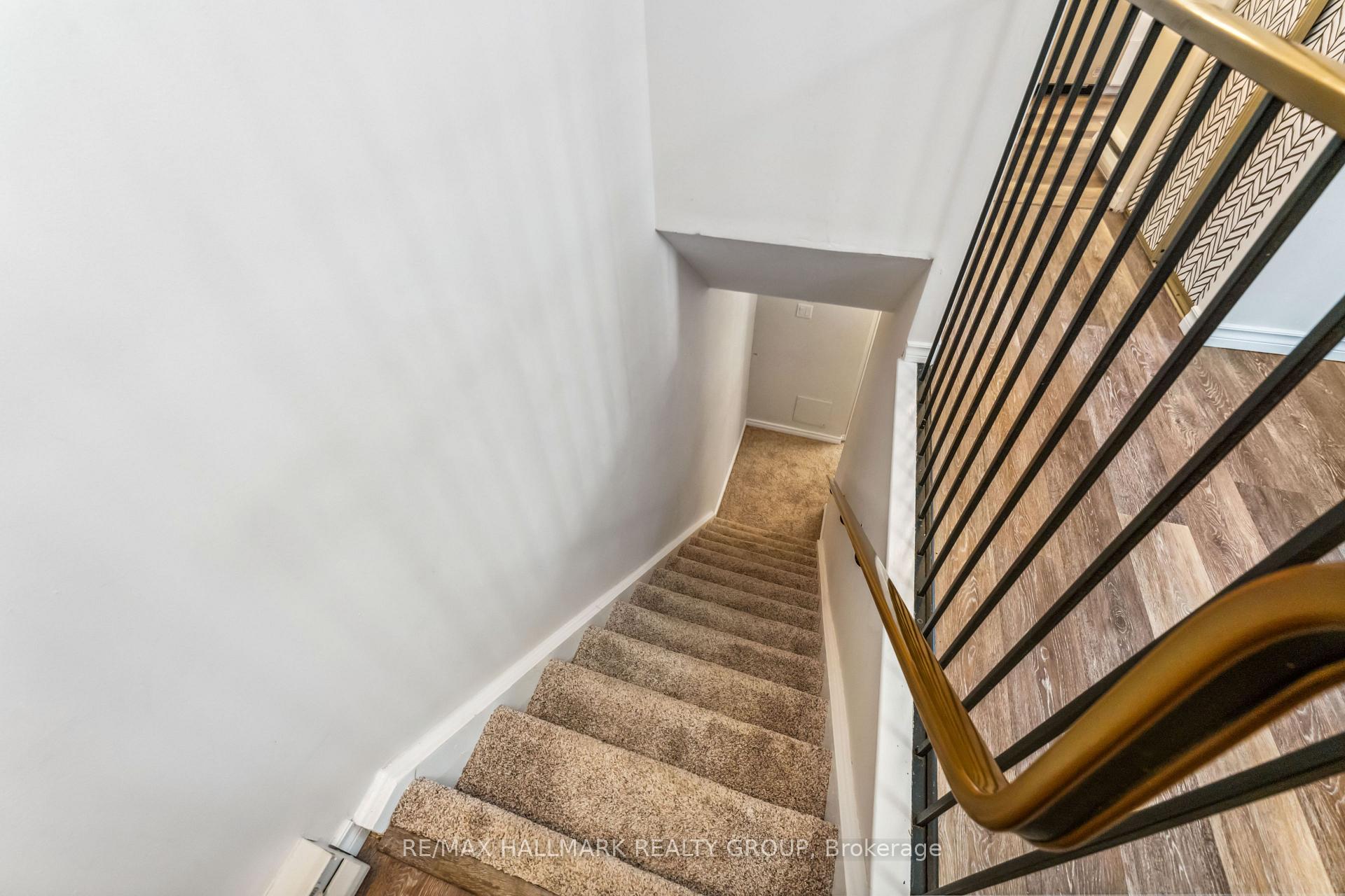 Photo 13 of Unit 2, 20 Sweetbriar Circle, Ottawa, Barrhaven - Pheasant Run — HOMEH