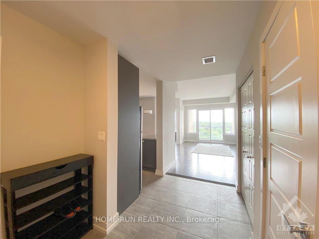 Photo 3 of Unit 1112, 330 TITAN Private, Ottawa, Borden Farm/Stewart Farm/Carleton Heights/Parkwood Hills — HOMEH