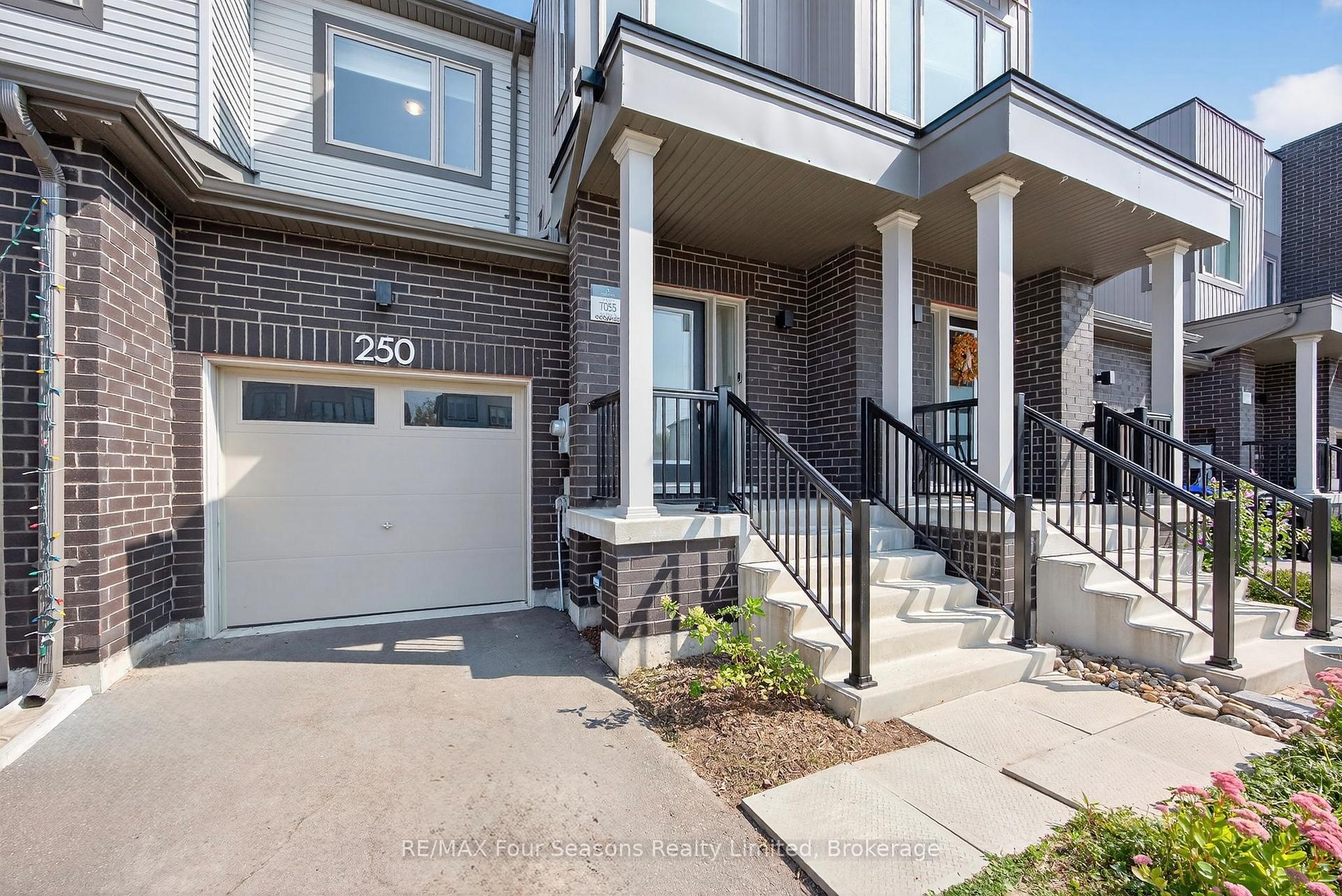 Photo 1 of 250 Atkinson Street, Clearview, Stayner — HOMEH