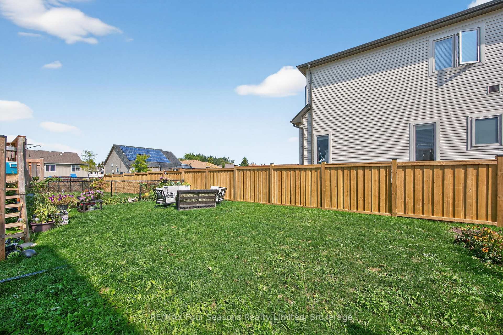 Photo 25 of 250 Atkinson Street, Clearview, Stayner — HOMEH