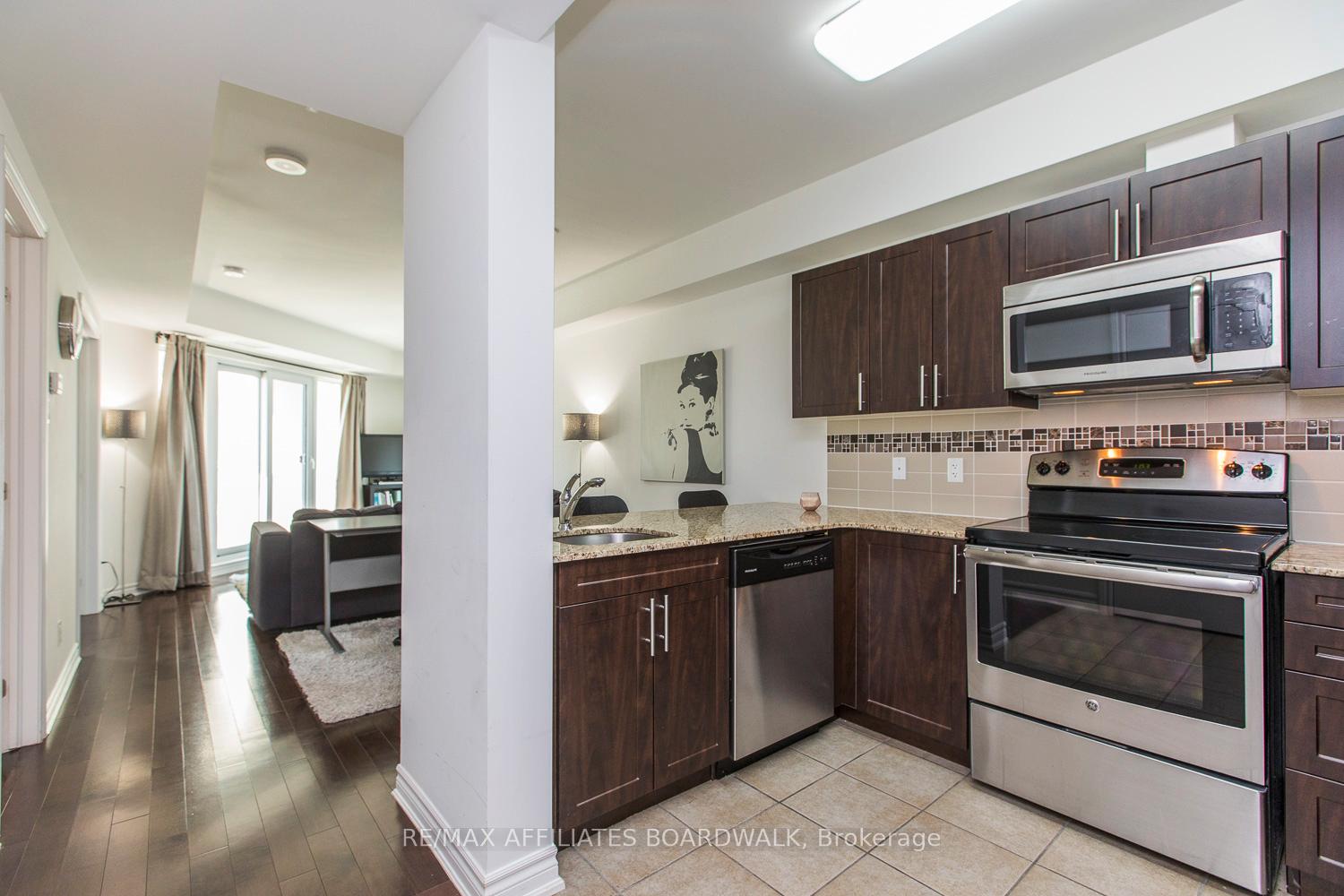Photo 5 of Unit 511, 234 Rideau Street, Ottawa, Sandy Hill — HOMEH