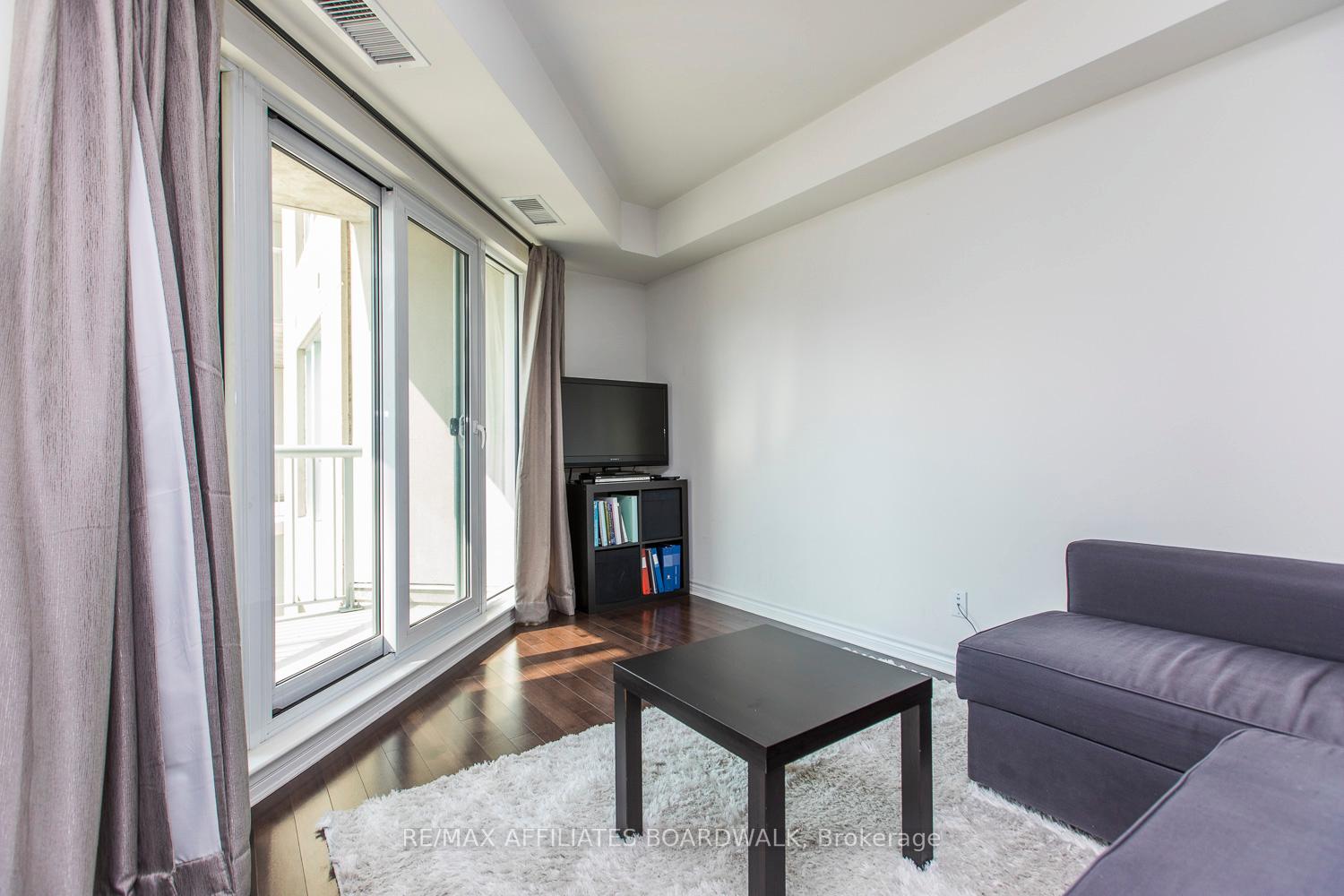 Photo 11 of Unit 511, 234 Rideau Street, Ottawa, Sandy Hill — HOMEH