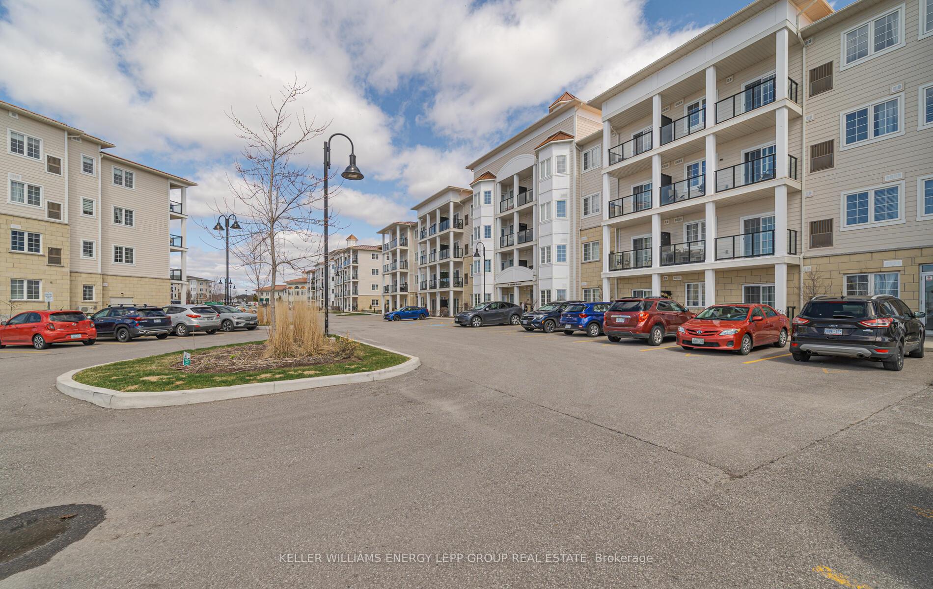 Front of Unit 312, 70 Shipway Avenue