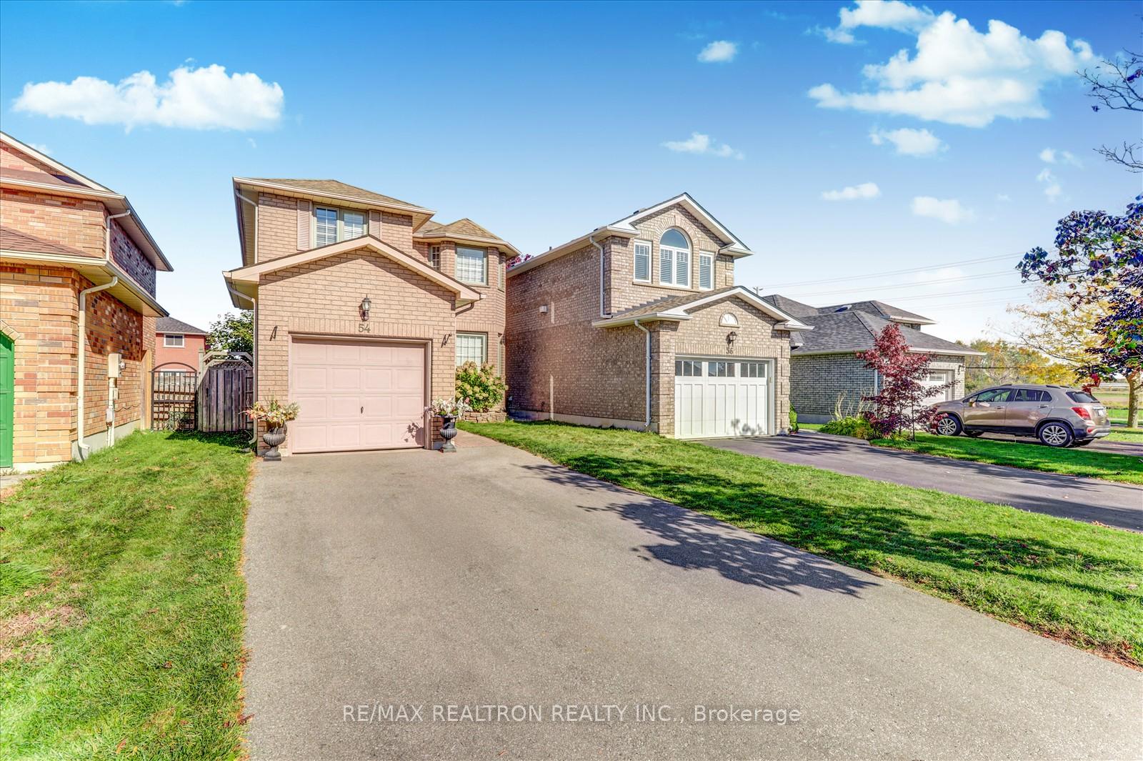 Photo 1 of 54 Stagemaster Crescent, Clarington, Courtice — HOMEH