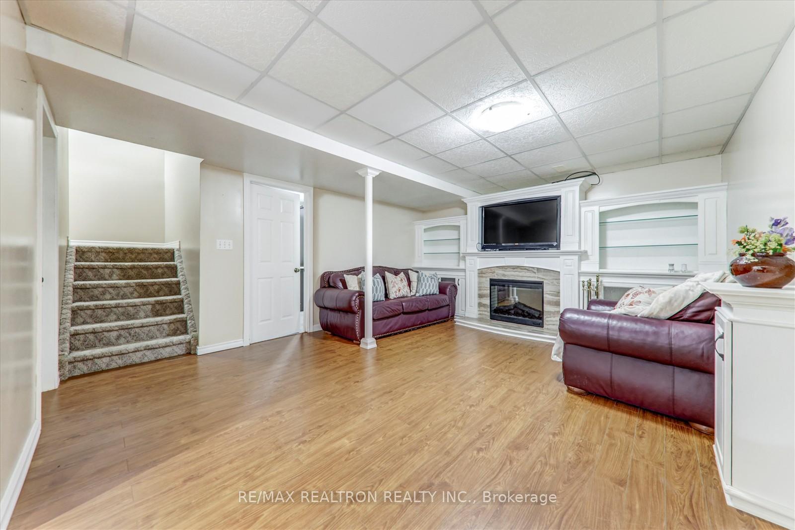 Photo 19 of 54 Stagemaster Crescent, Clarington, Courtice — HOMEH