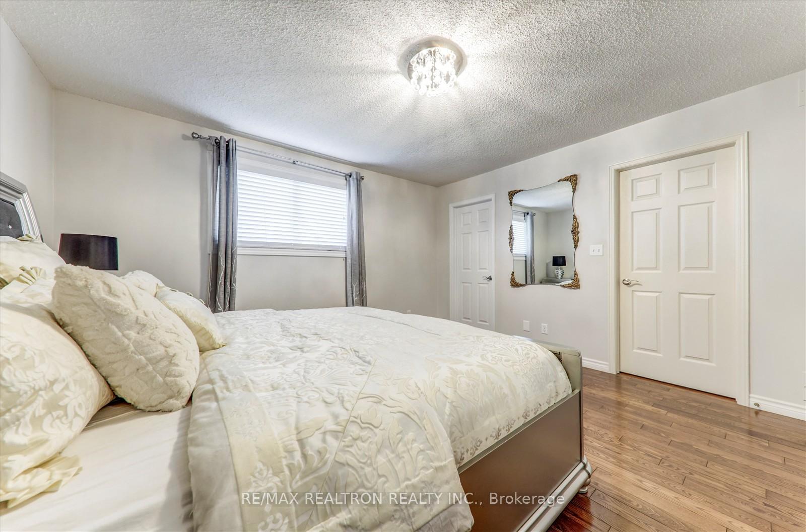 Photo 23 of 54 Stagemaster Crescent, Clarington, Courtice — HOMEH