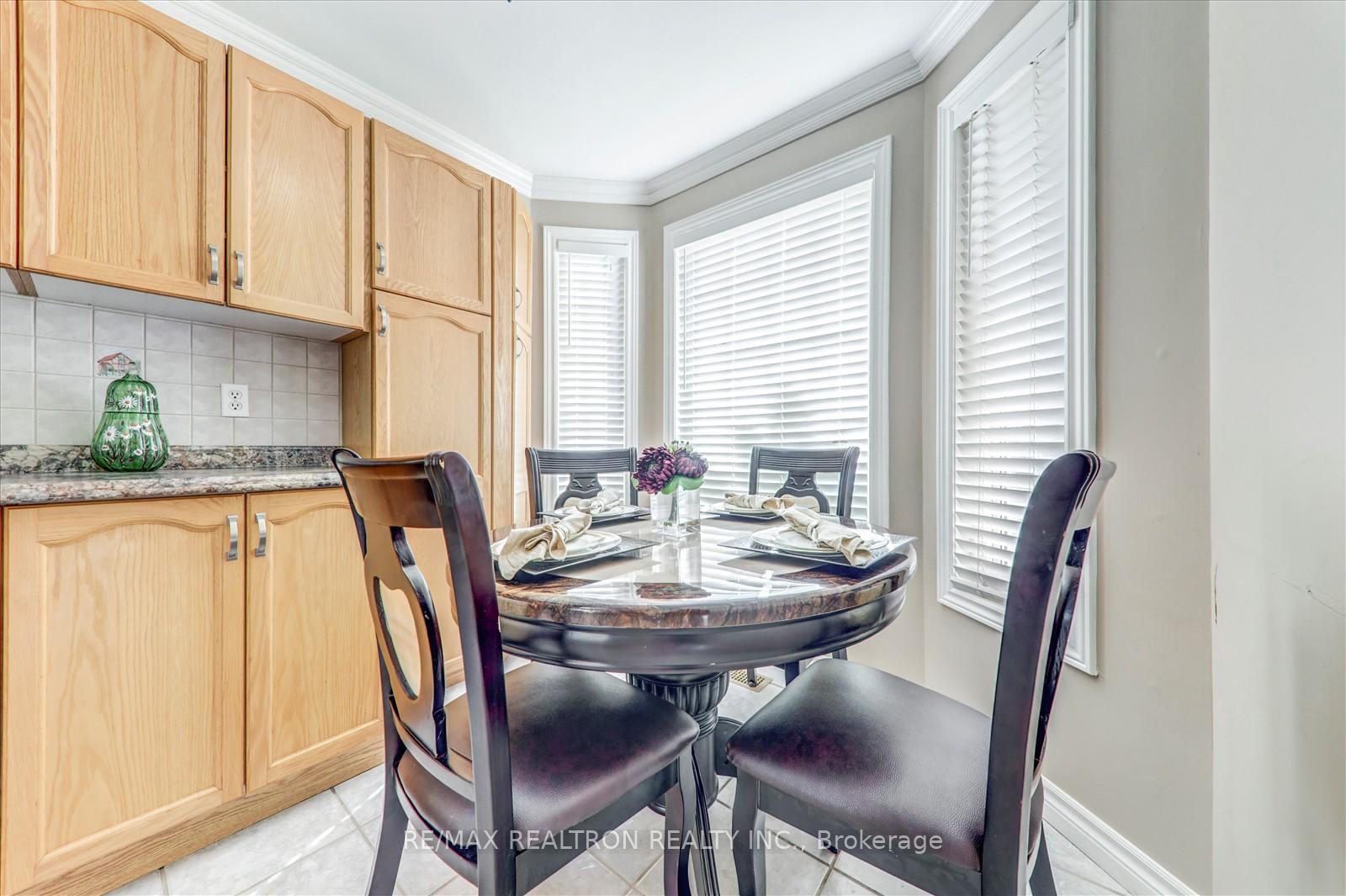 Photo 24 of 54 Stagemaster Crescent, Clarington, Courtice — HOMEH