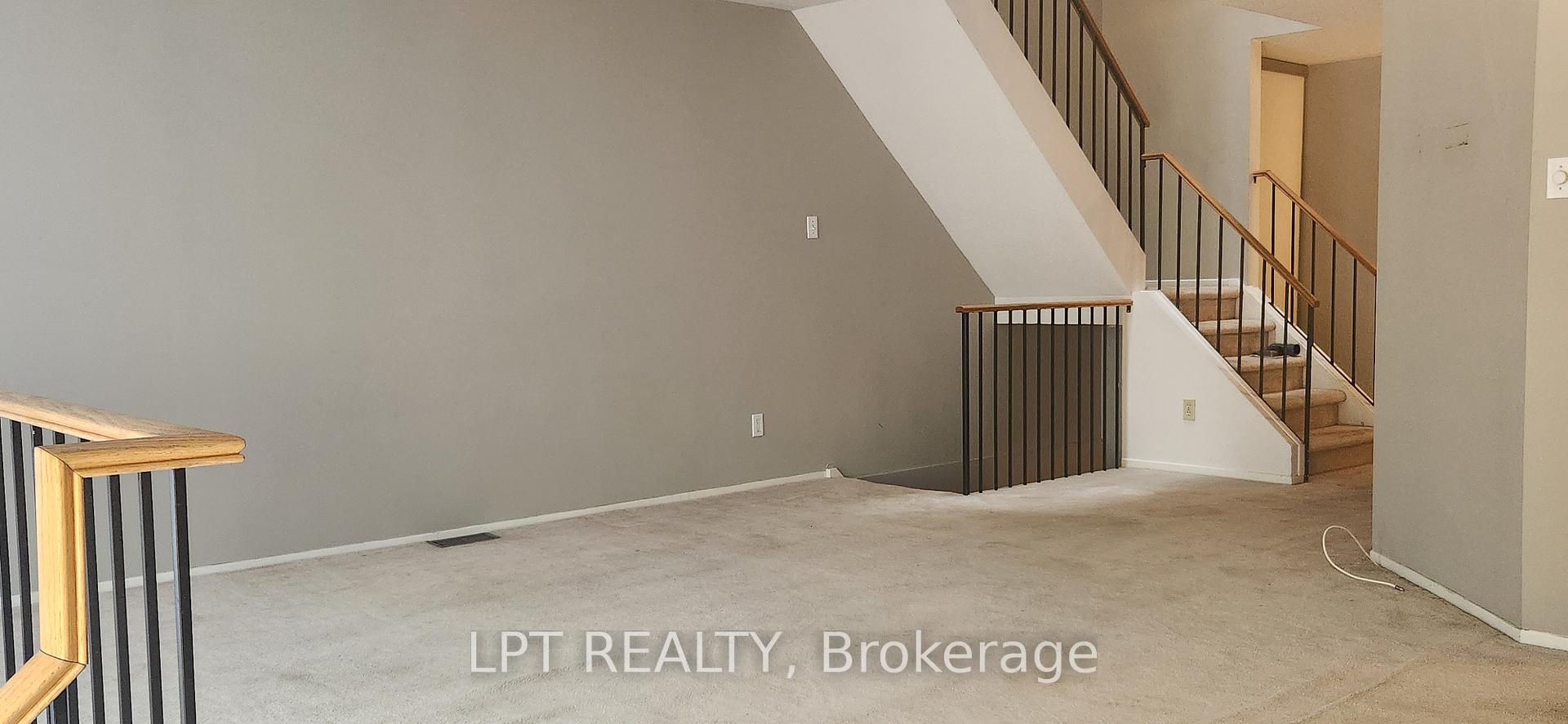 Photo 6 of 148 Pickwick Drive, Ottawa, Barrhaven - Cedargrove/Fraserdale — HOMEH