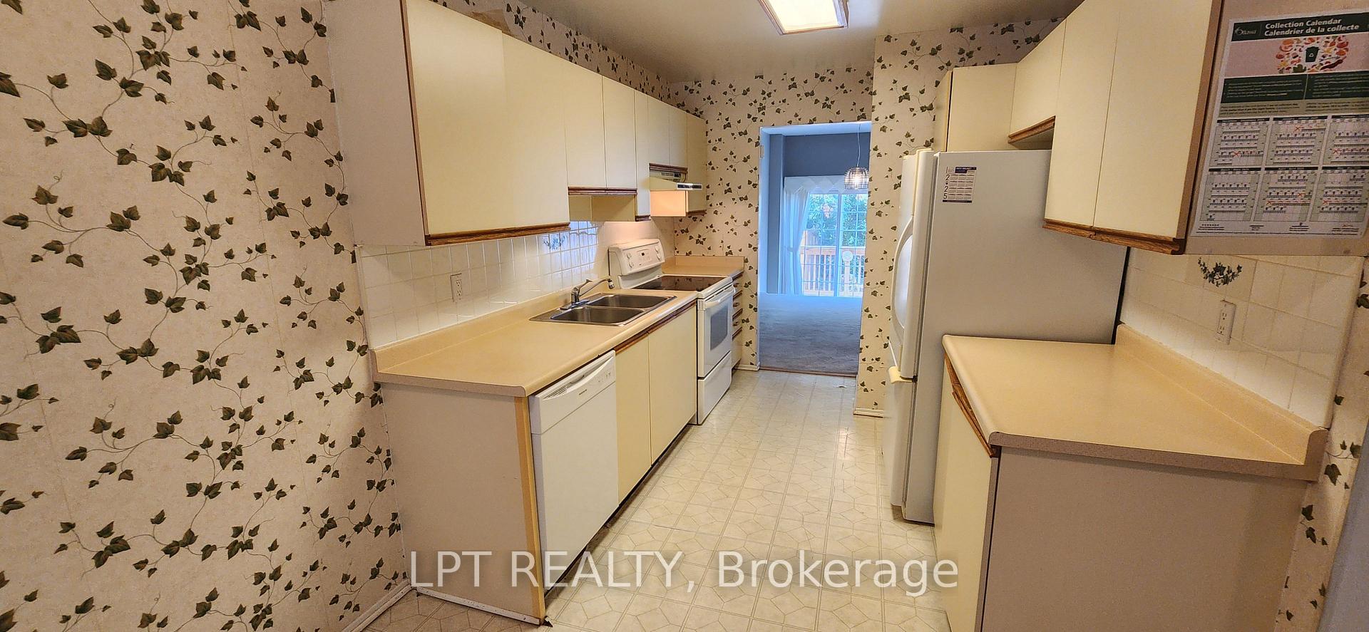 Photo 8 of 148 Pickwick Drive, Ottawa, Barrhaven - Cedargrove/Fraserdale — HOMEH