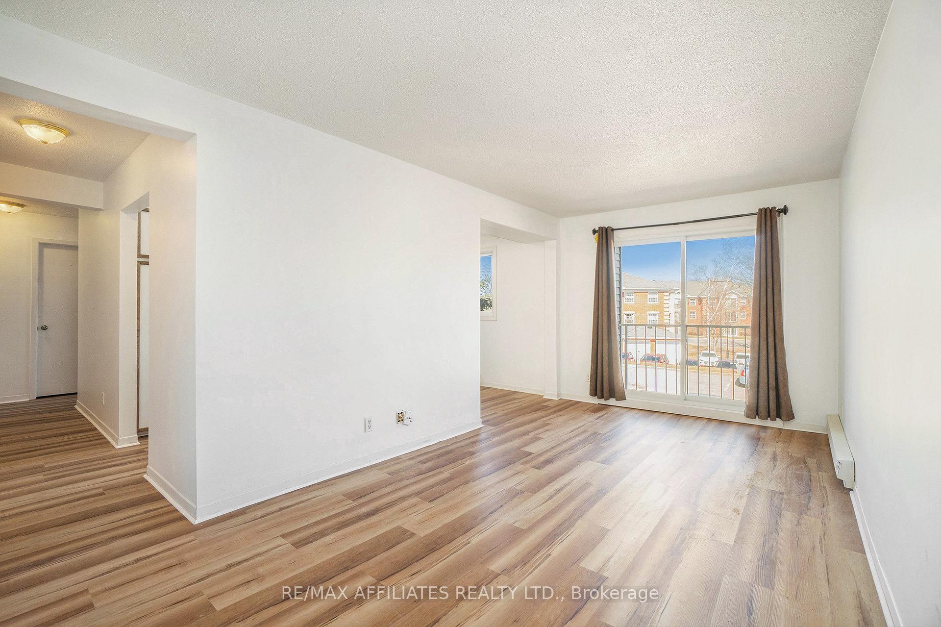 Photo 7 of Unit 208, 26 Pearl Street, Smiths Falls — HOMEH