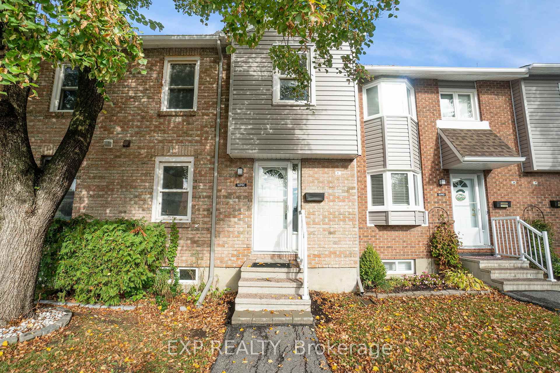 Photo 1 of Unit C, 1699C Lamoureux Drive, Ottawa, Queenswood Heights South — HOMEH