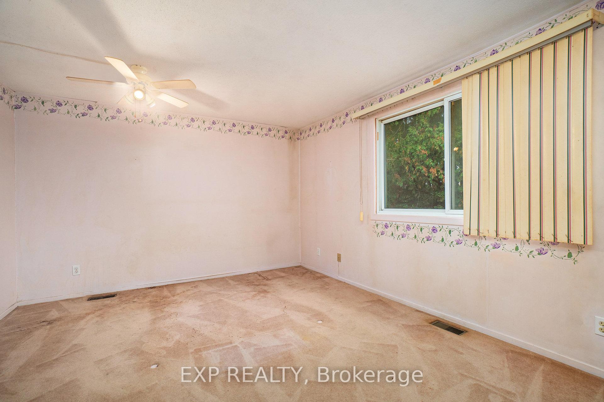Photo 13 of Unit C, 1699C Lamoureux Drive, Ottawa, Queenswood Heights South — HOMEH