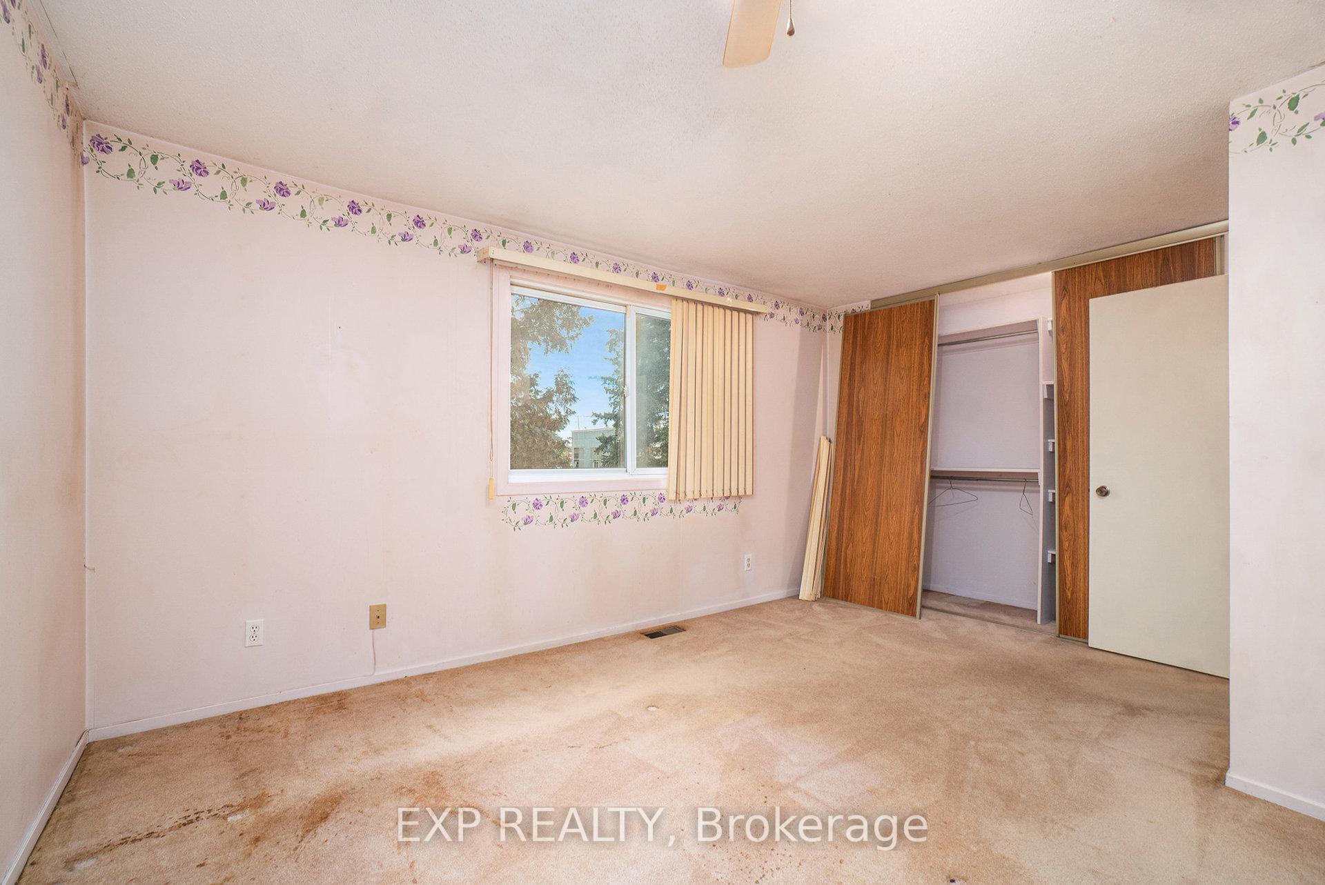 Photo 14 of Unit C, 1699C Lamoureux Drive, Ottawa, Queenswood Heights South — HOMEH
