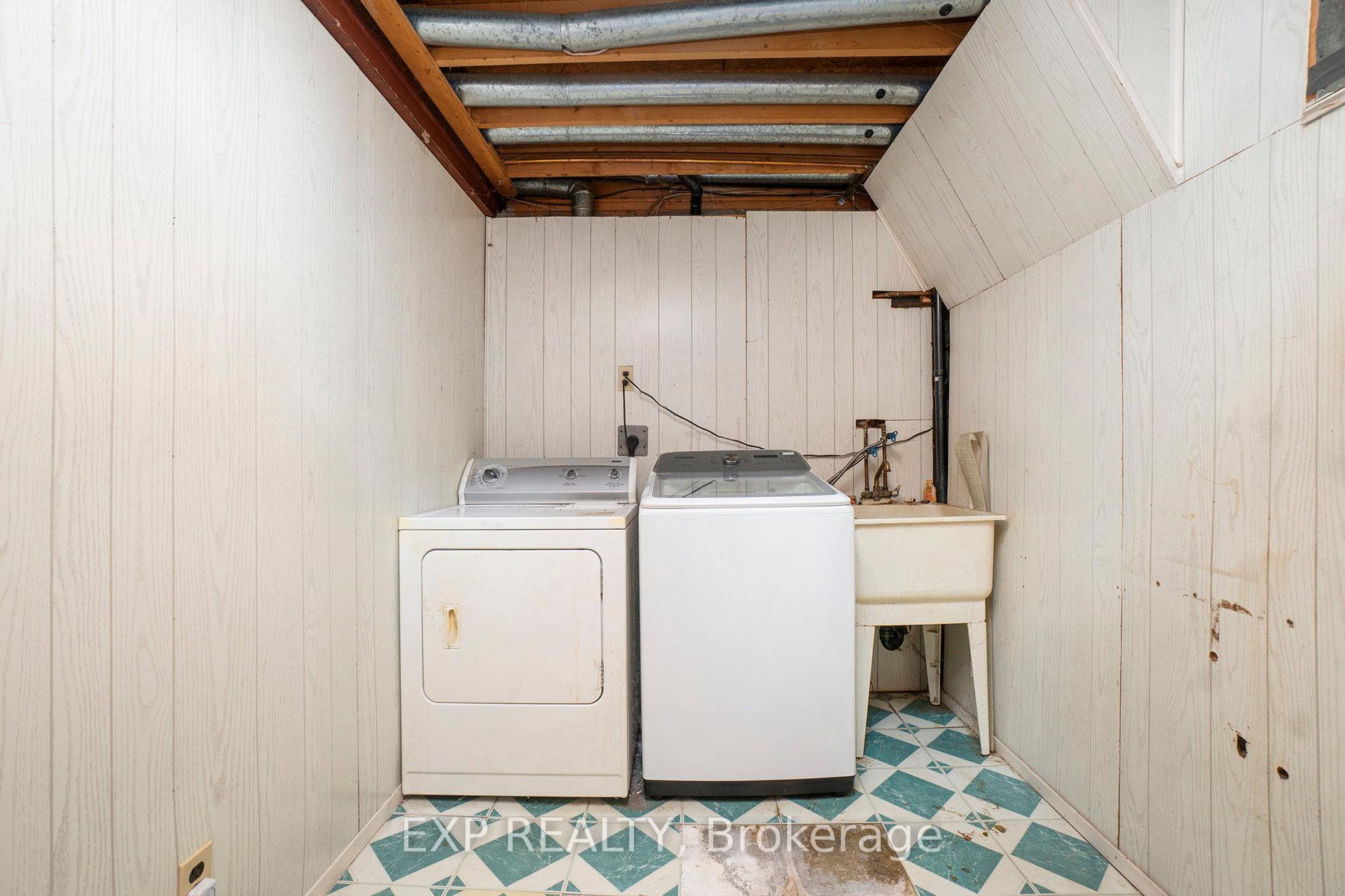 Photo 20 of Unit C, 1699C Lamoureux Drive, Ottawa, Queenswood Heights South — HOMEH