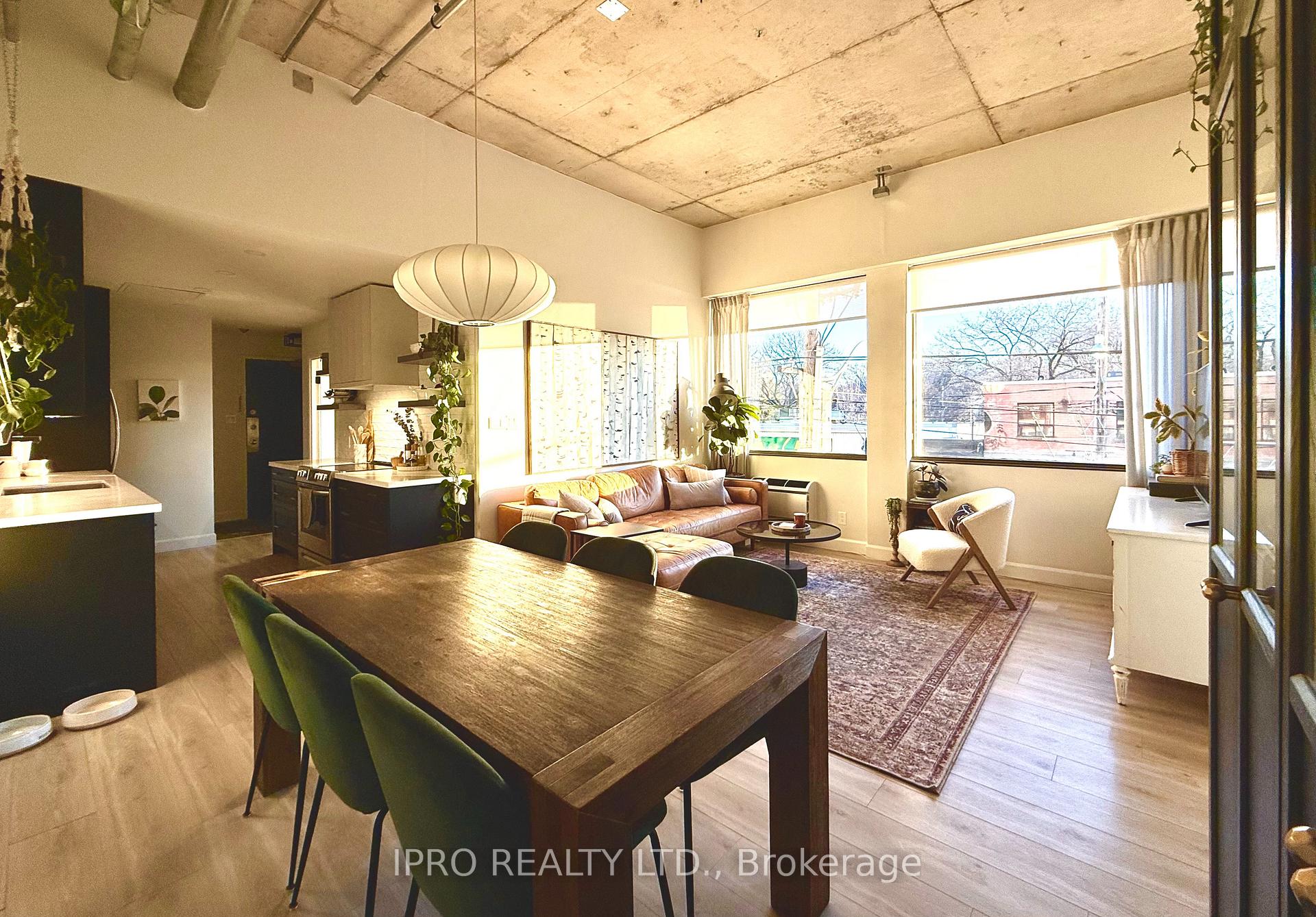 Photo 5 of Unit 211, 300 Coxwell Avenue, Toronto, Greenwood-Coxwell — HOMEH