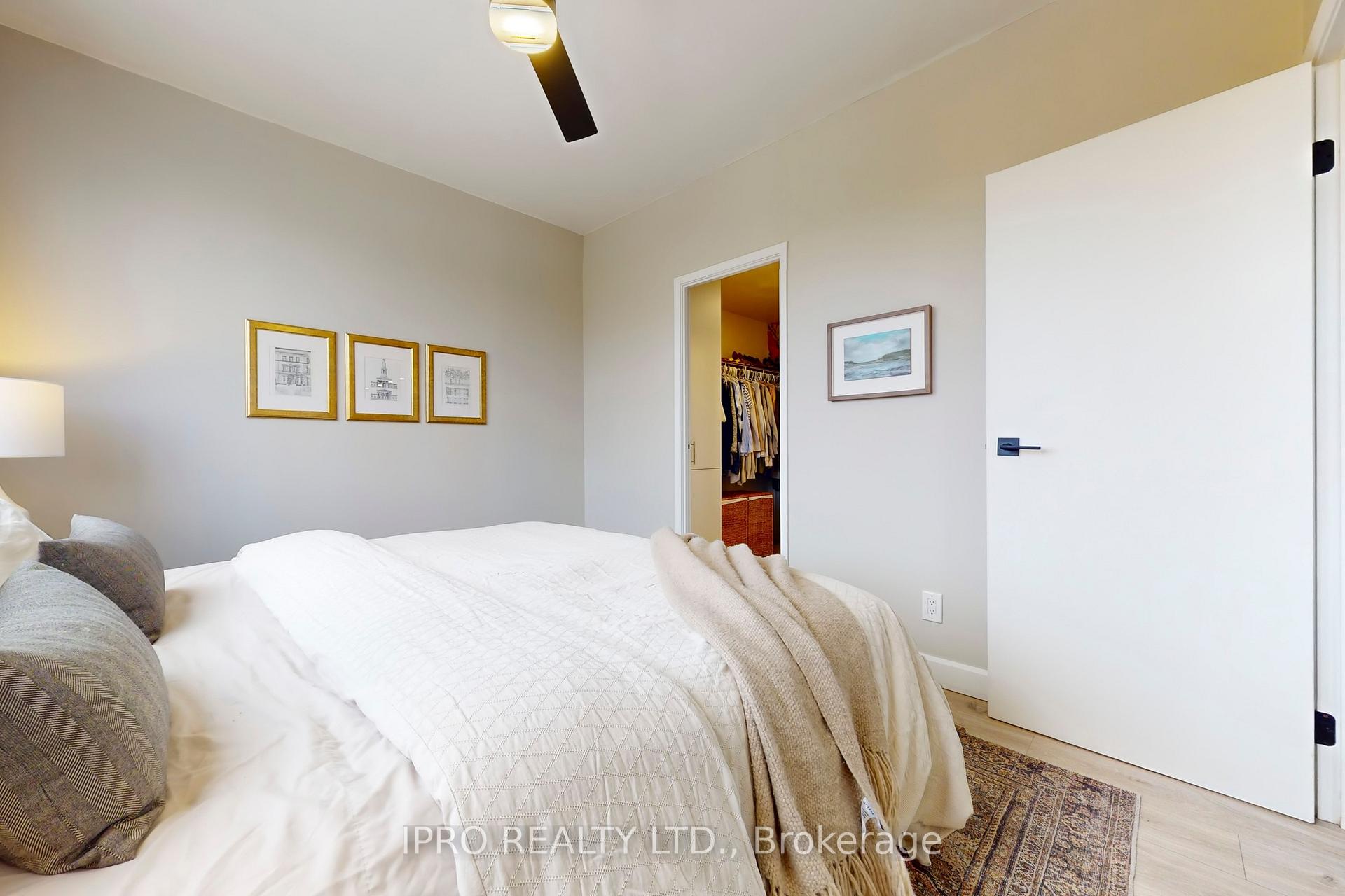 Photo 13 of Unit 211, 300 Coxwell Avenue, Toronto, Greenwood-Coxwell — HOMEH