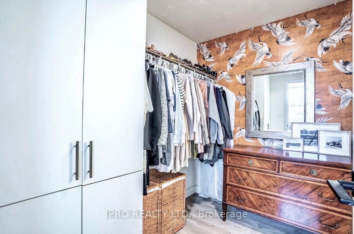 Photo 14 of Unit 211, 300 Coxwell Avenue, Toronto, Greenwood-Coxwell — HOMEH