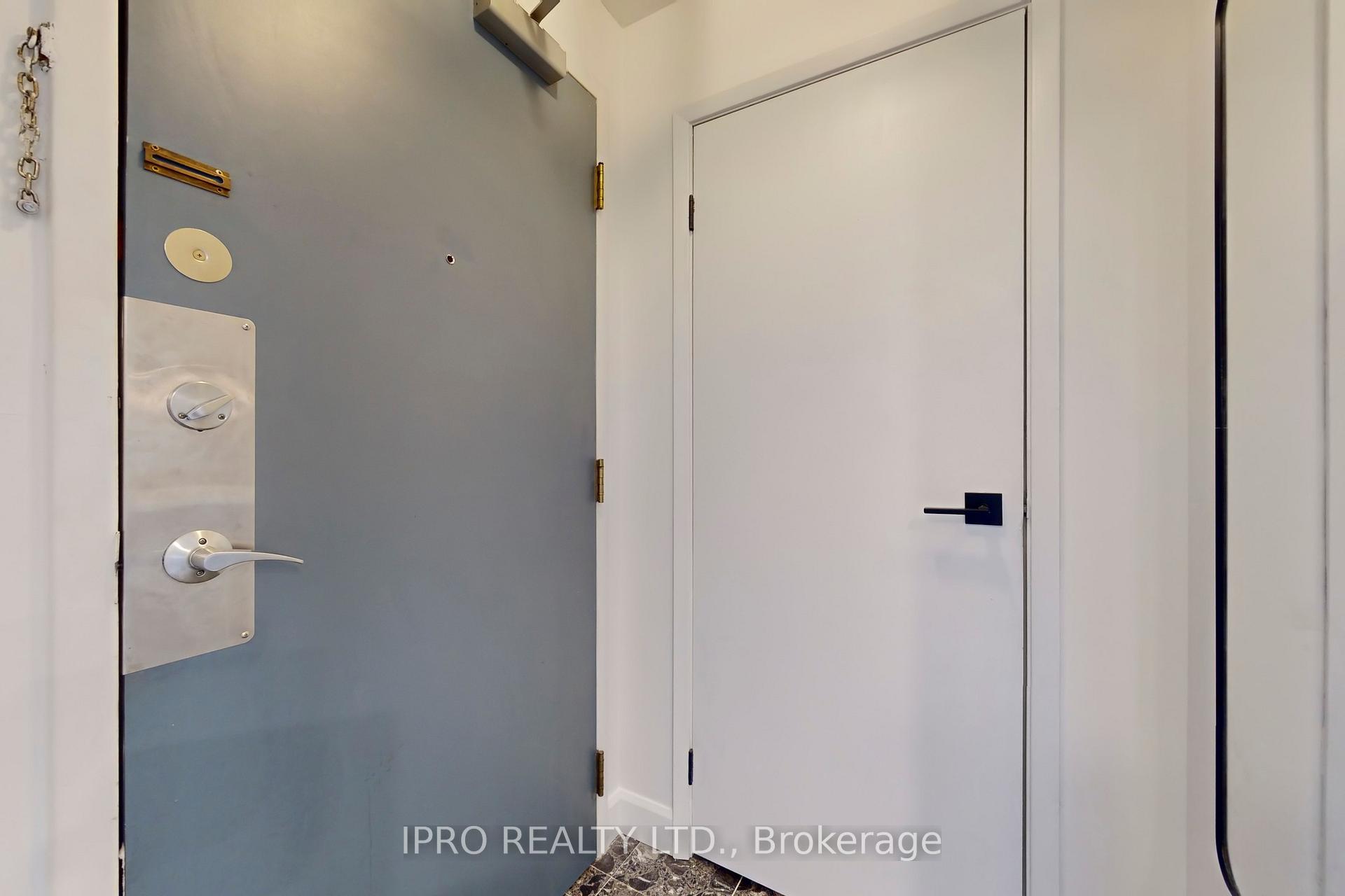 Photo 22 of Unit 211, 300 Coxwell Avenue, Toronto, Greenwood-Coxwell — HOMEH