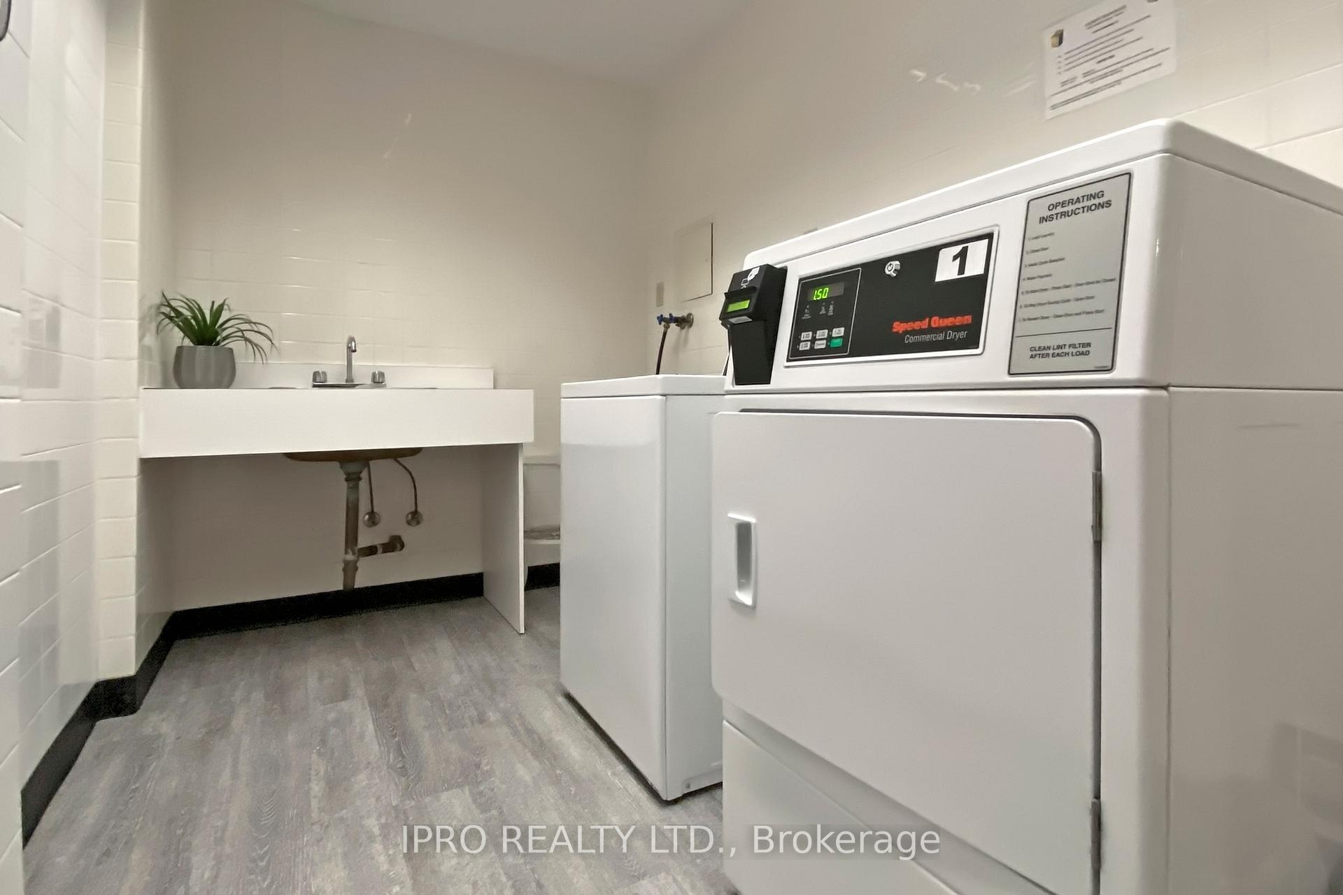 Photo 27 of Unit 211, 300 Coxwell Avenue, Toronto, Greenwood-Coxwell — HOMEH