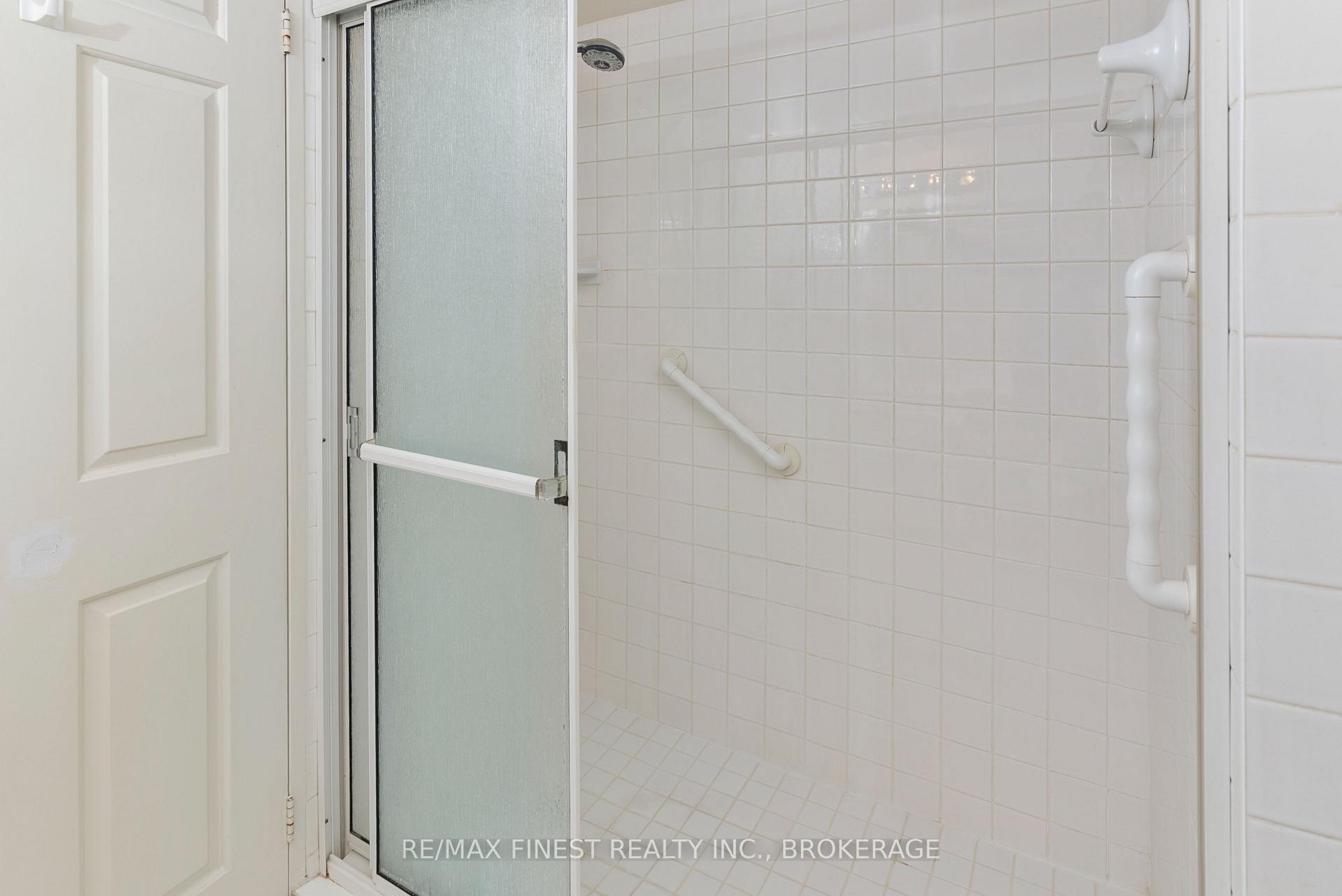 Photo 16 of Unit 304, 257 Bath Road, Kingston, West of Sir John A. Blvd — HOMEH