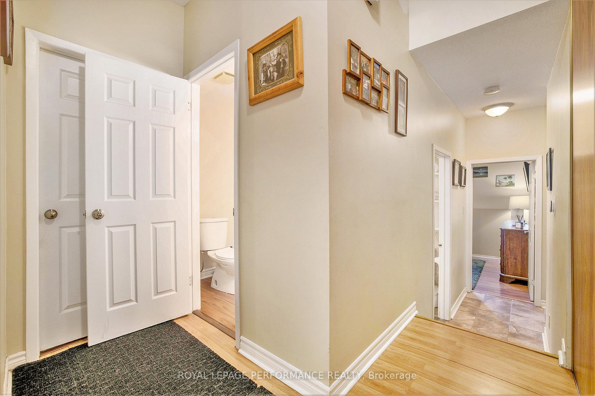 Photo 16 of Unit Unit A, 20 Shehyn Lane, Ottawa, Tanglewood — HOMEH