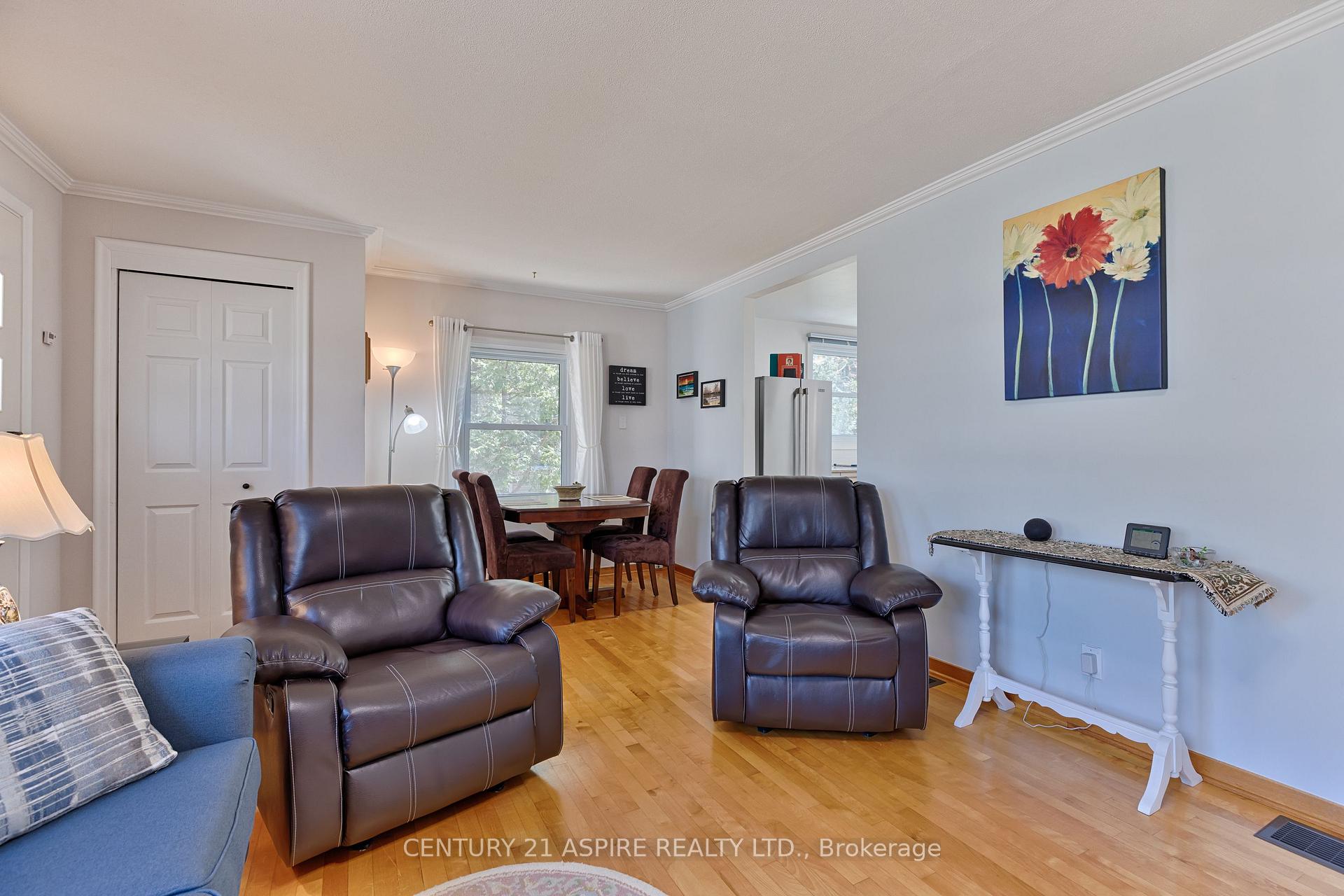 Photo 5 of 43 James Street, Deep River, Deep River — HOMEH